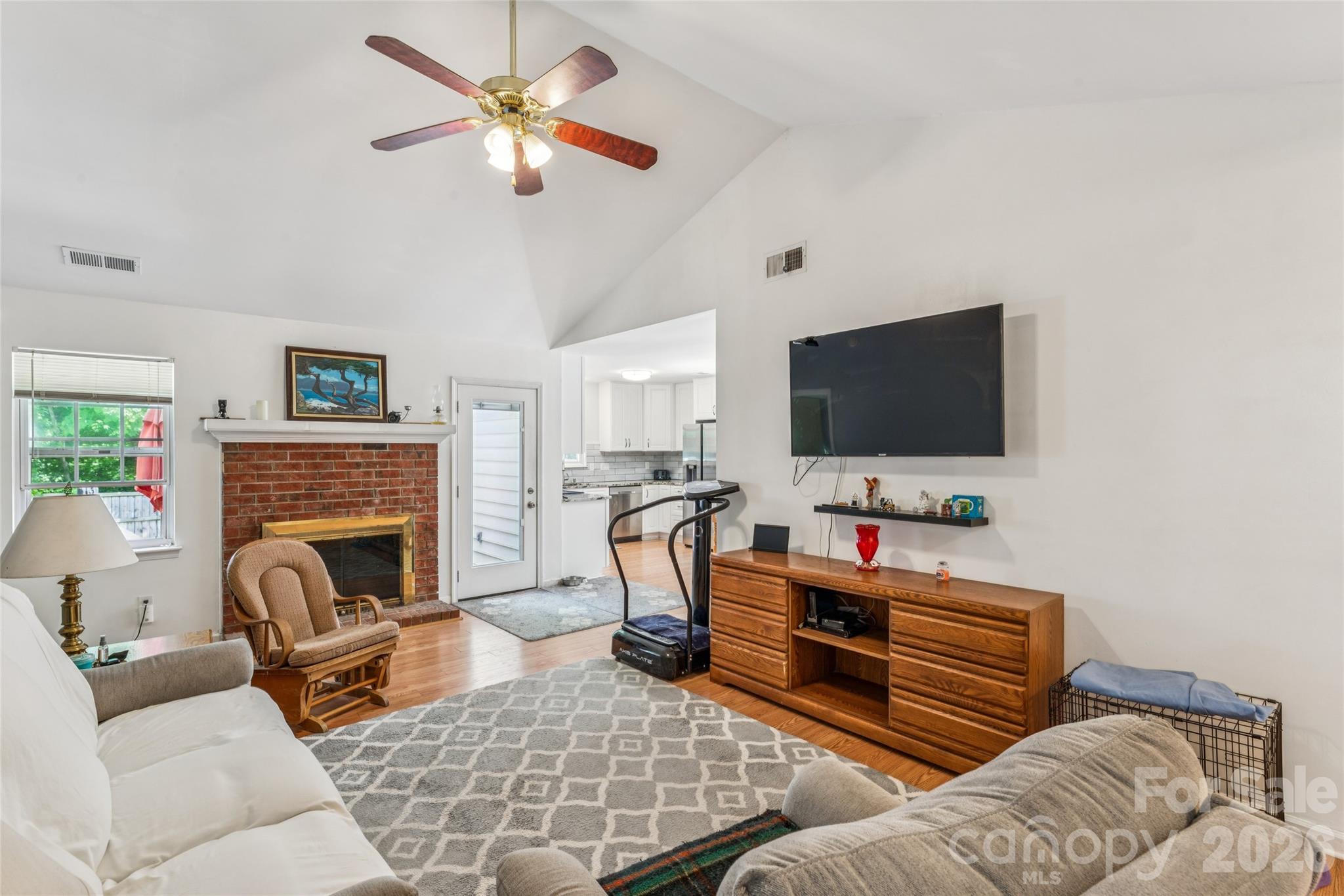 13221 Crooked Pine Court Property Photo 3