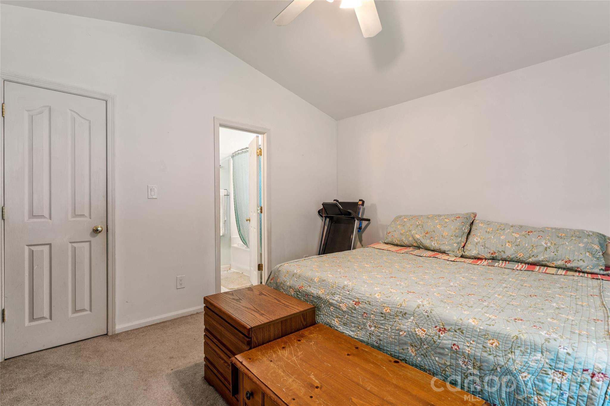 13221 Crooked Pine Court Property Photo 11