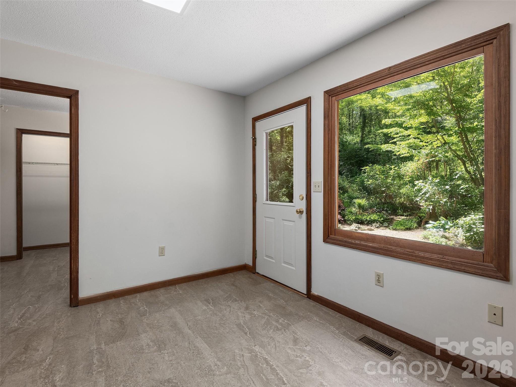 30 Kanuga Heights Lane Property Photo 16