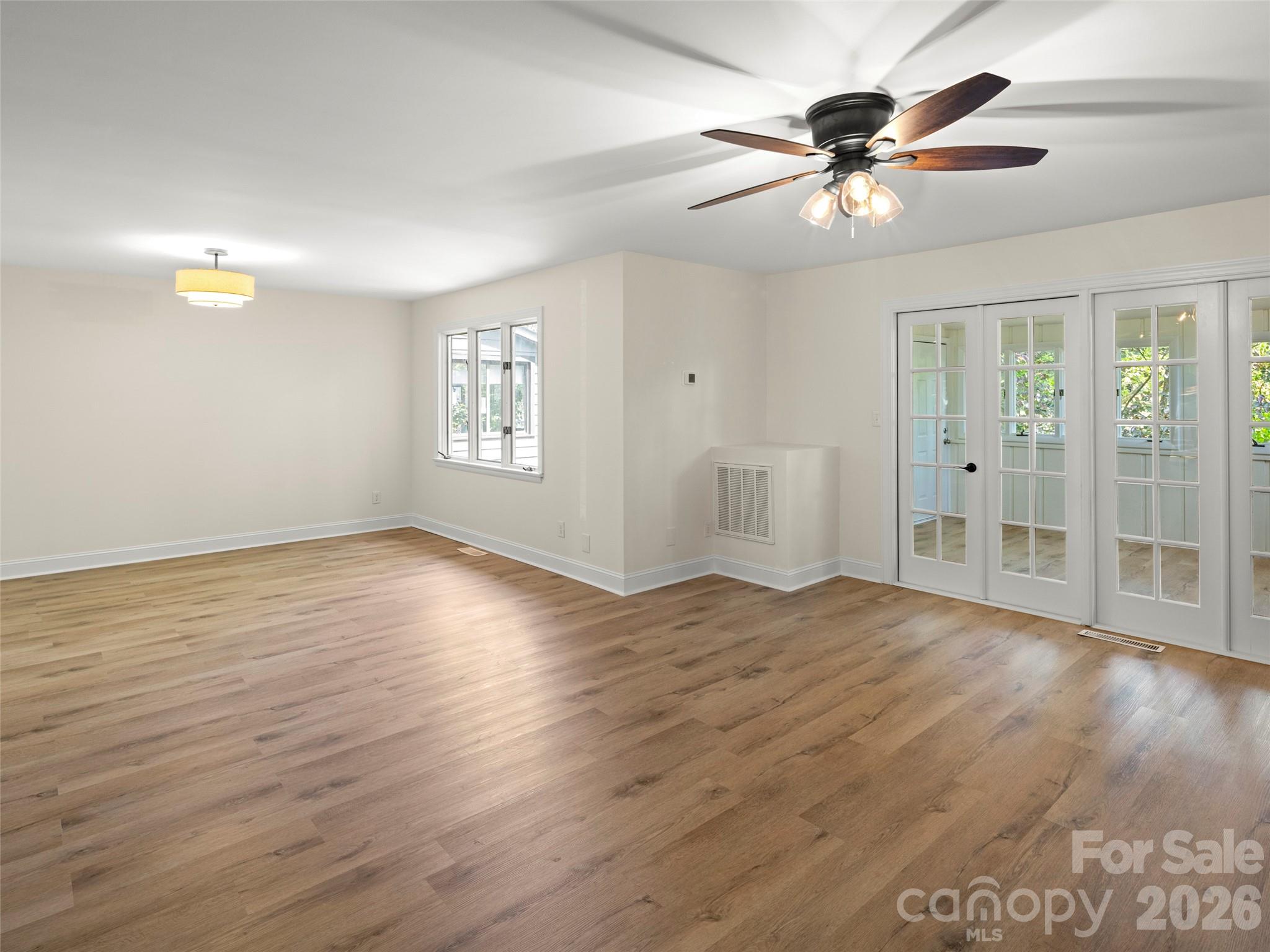 203 Crowfields Drive Property Photo 12