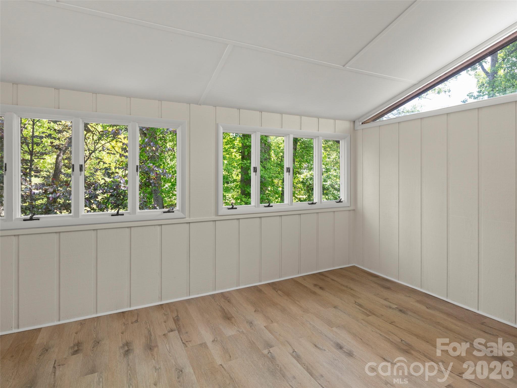 203 Crowfields Drive Property Photo 16