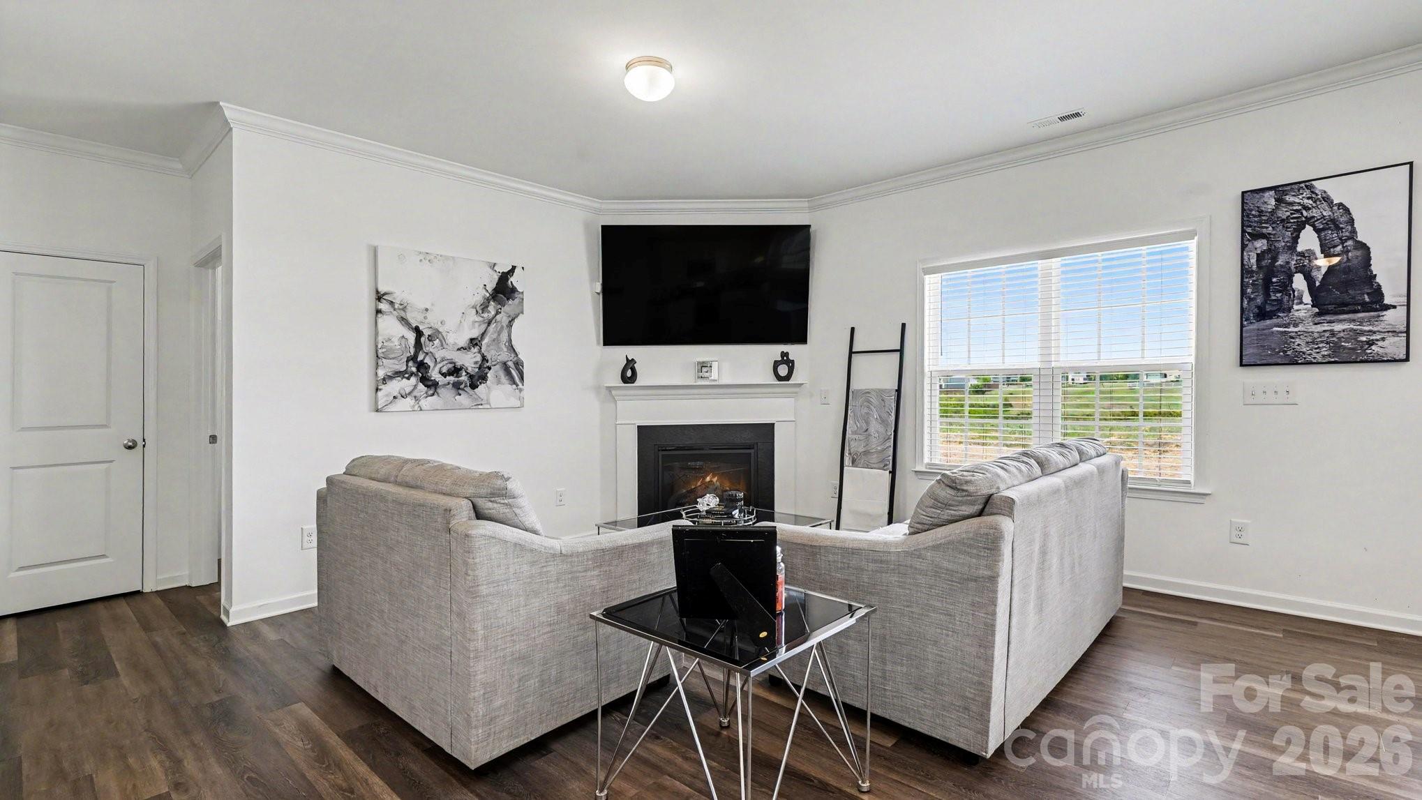 178 Wickham Court Property Photo 6