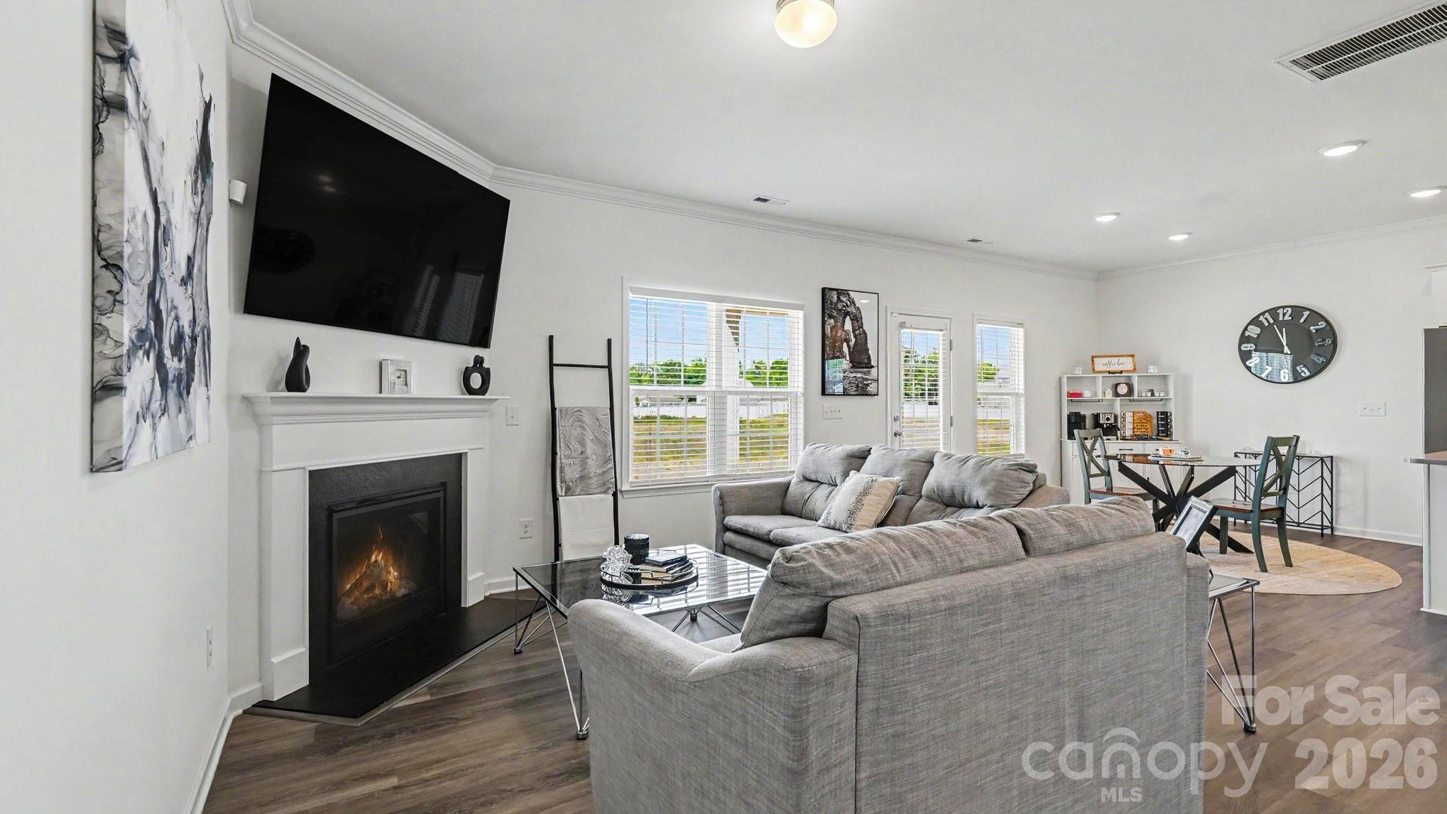 178 Wickham Court Property Photo 7