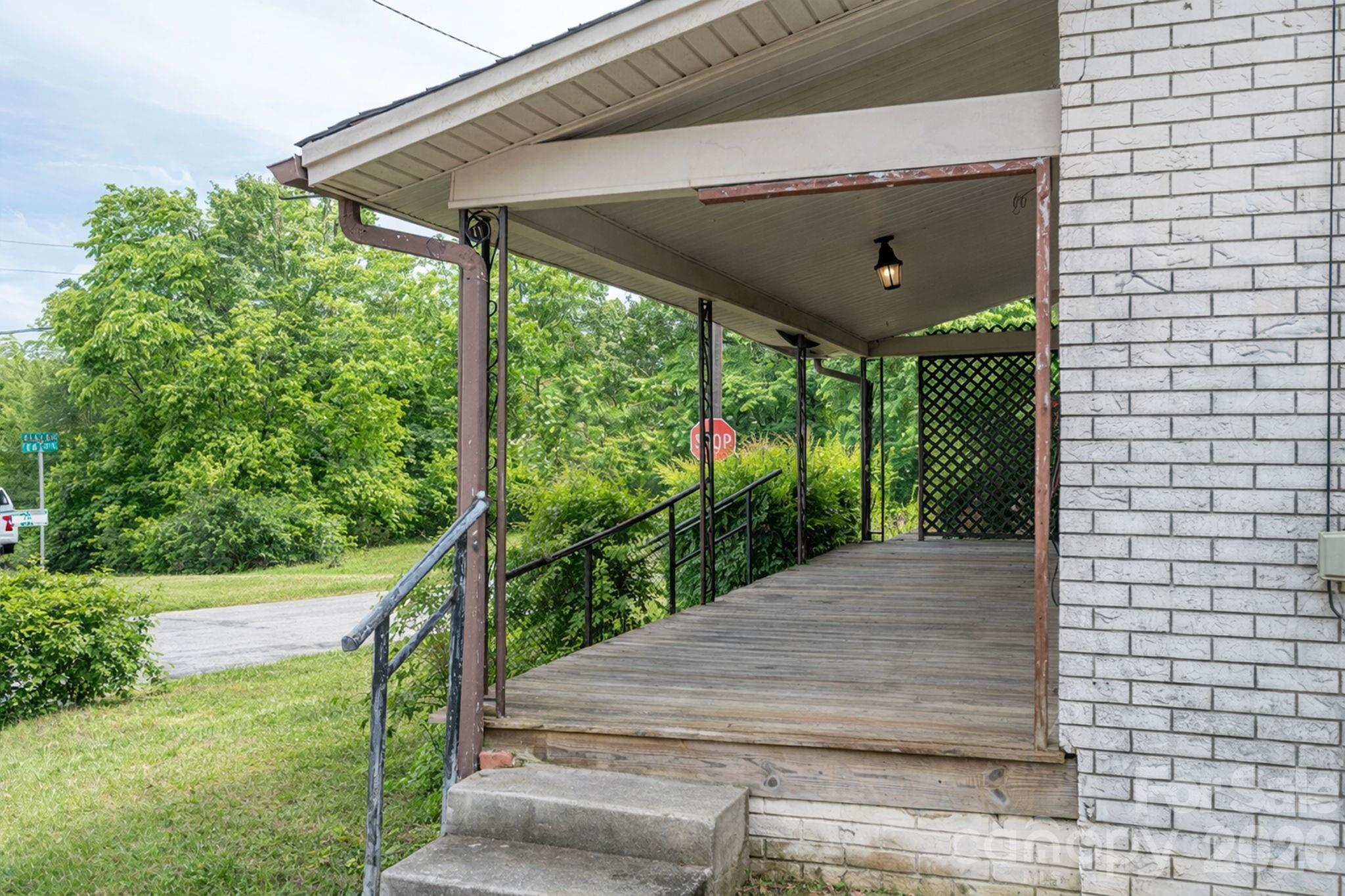 101 Huss Avenue Property Photo 39