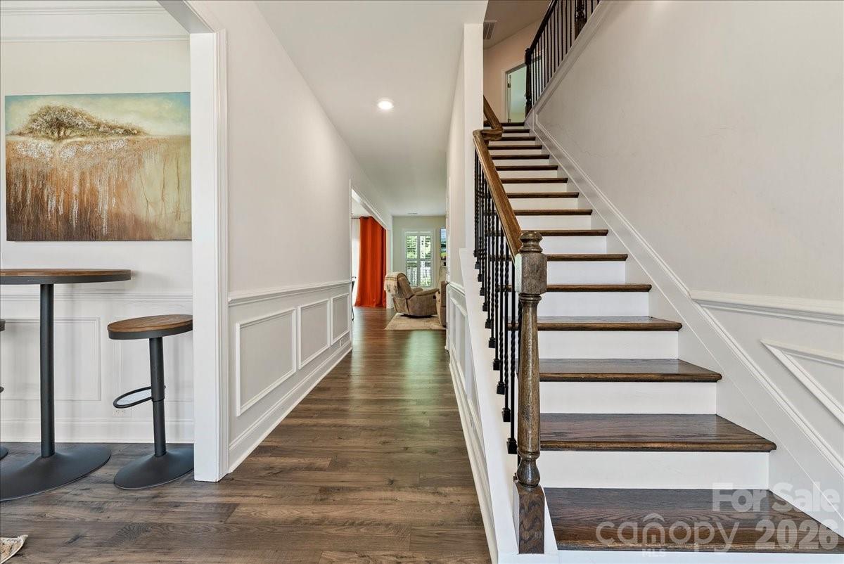 39 Hanging Leaf Court Property Photo 5