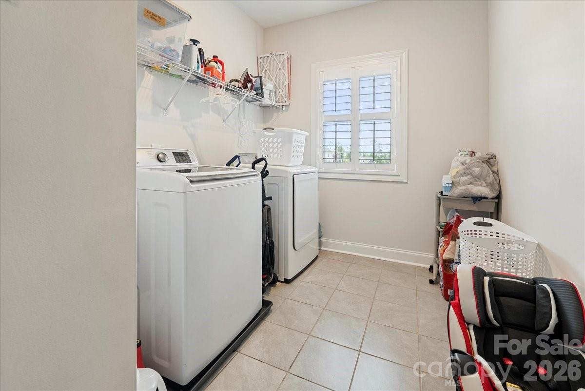 39 Hanging Leaf Court Property Photo 18