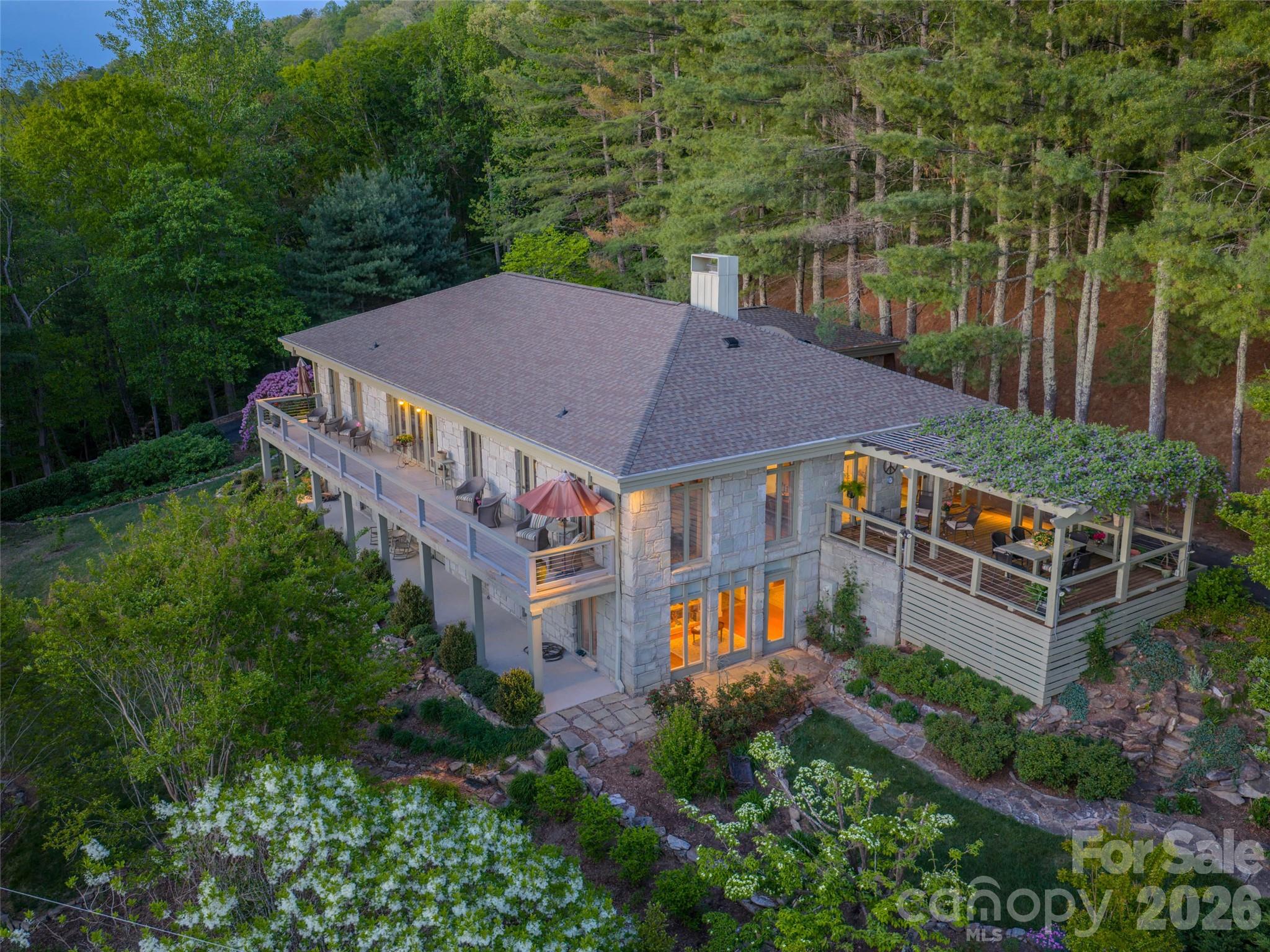 65 Crestwood Road Property Photo 1