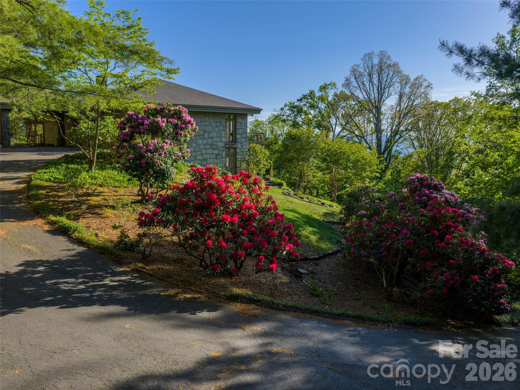 65 Crestwood Road Property Photo 14