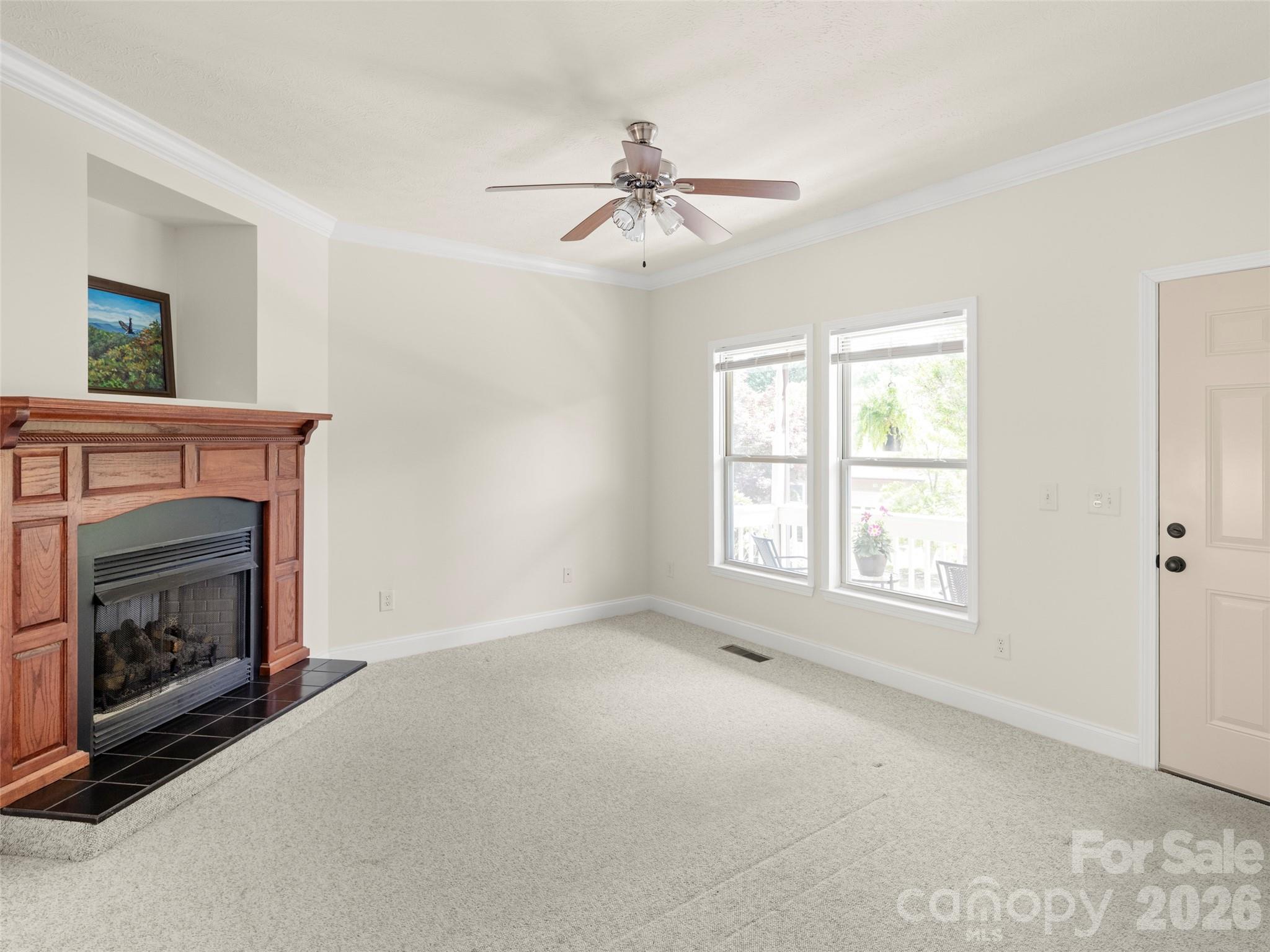 1 Hedgerose Court B Property Photo 15