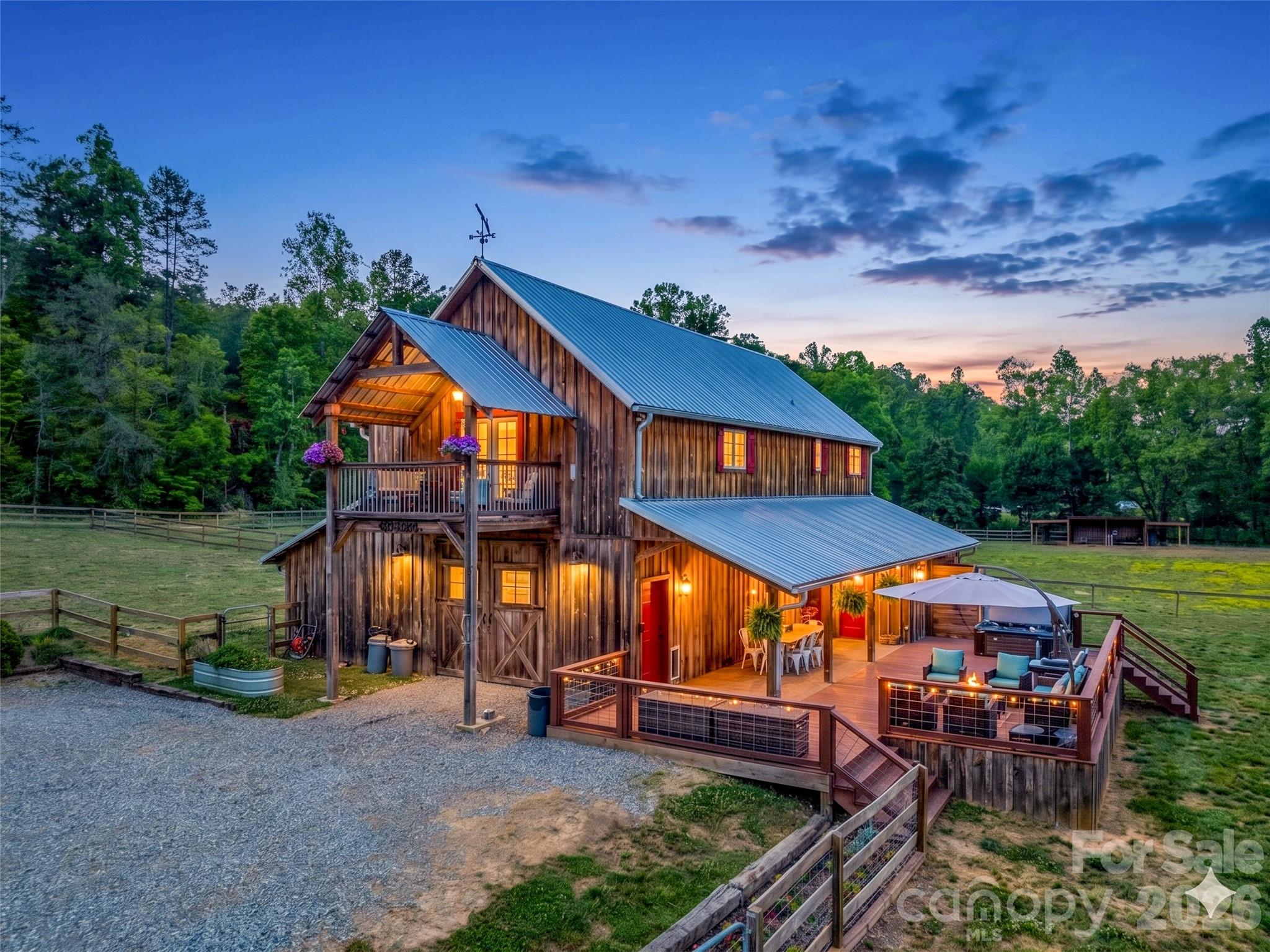 400 Calhoun Trail Property Photo 1