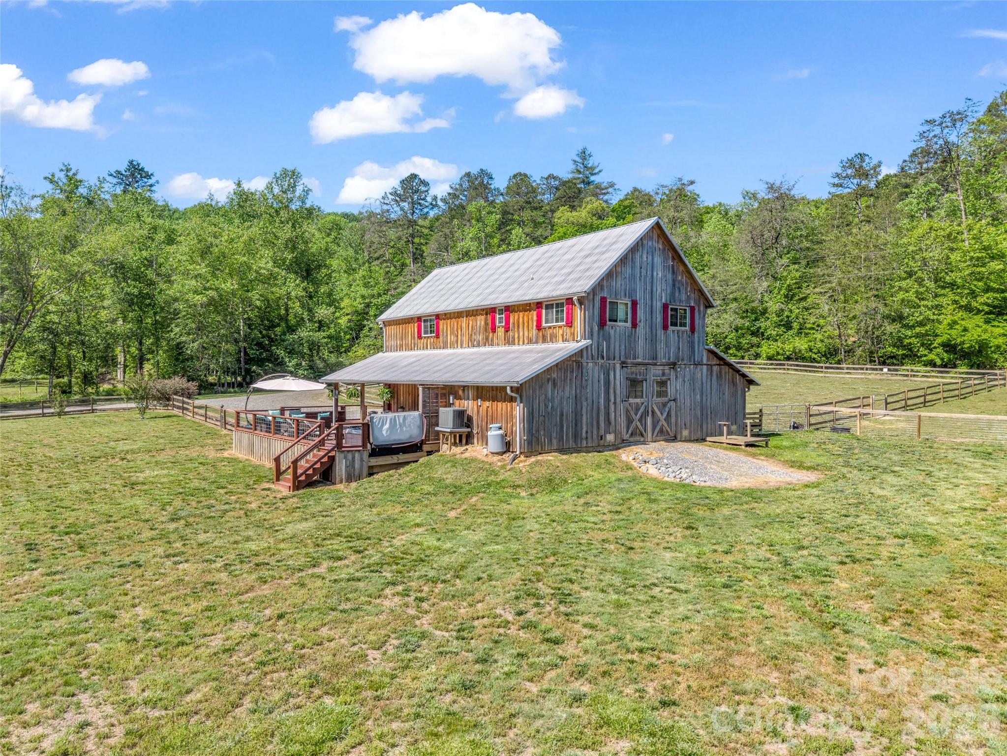400 Calhoun Trail Property Photo 6