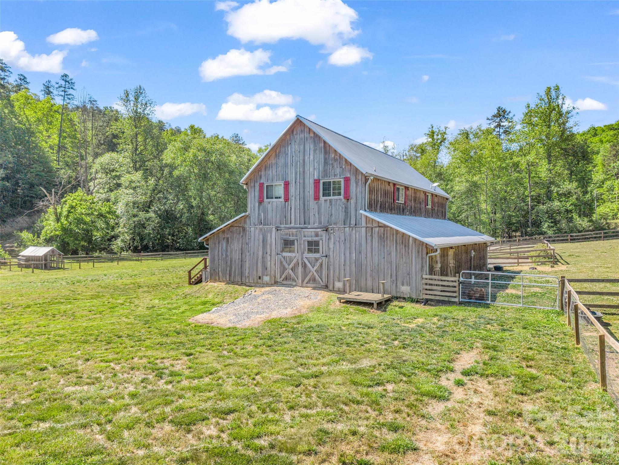 400 Calhoun Trail Property Photo 7
