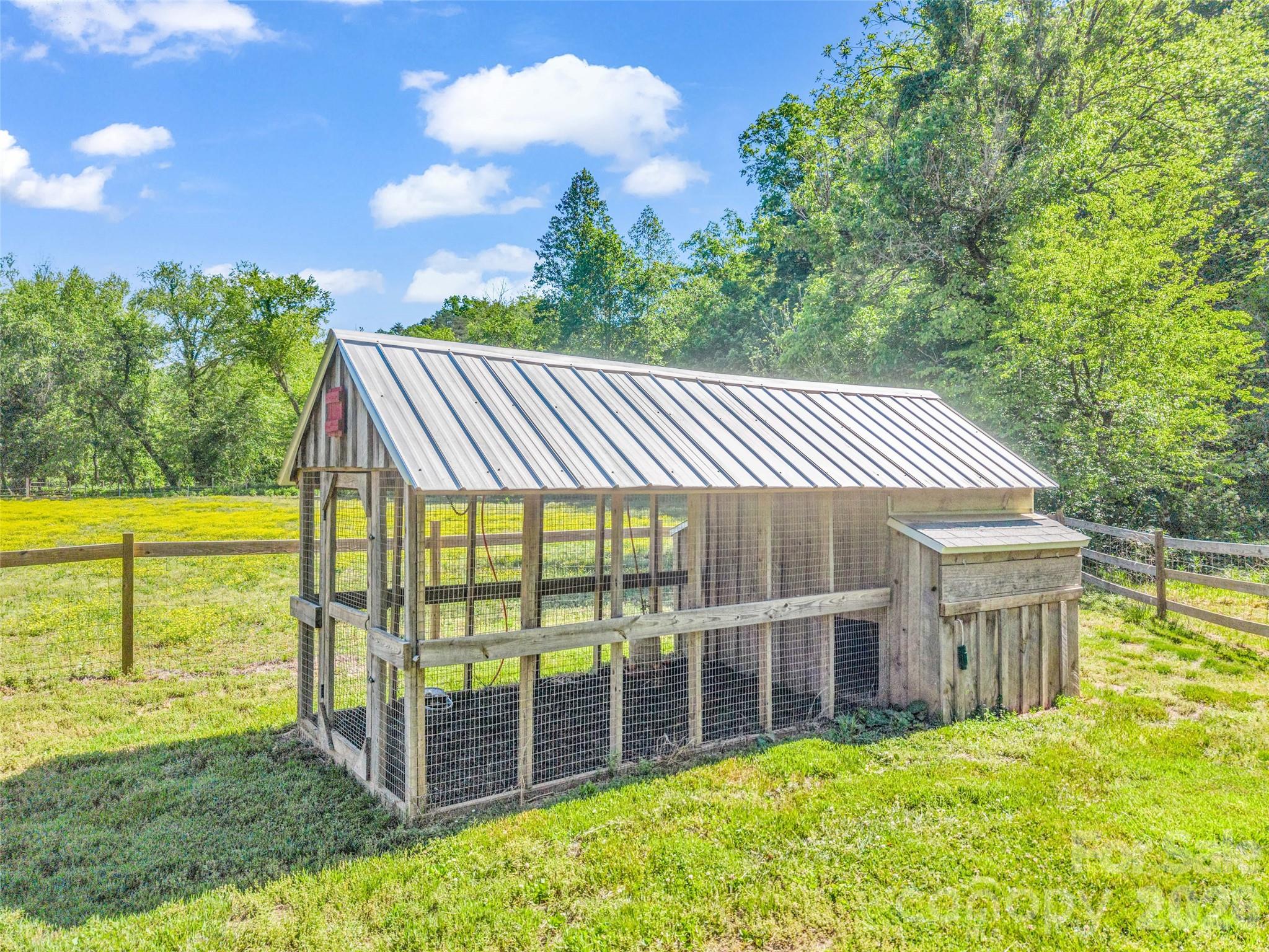 400 Calhoun Trail Property Photo 39