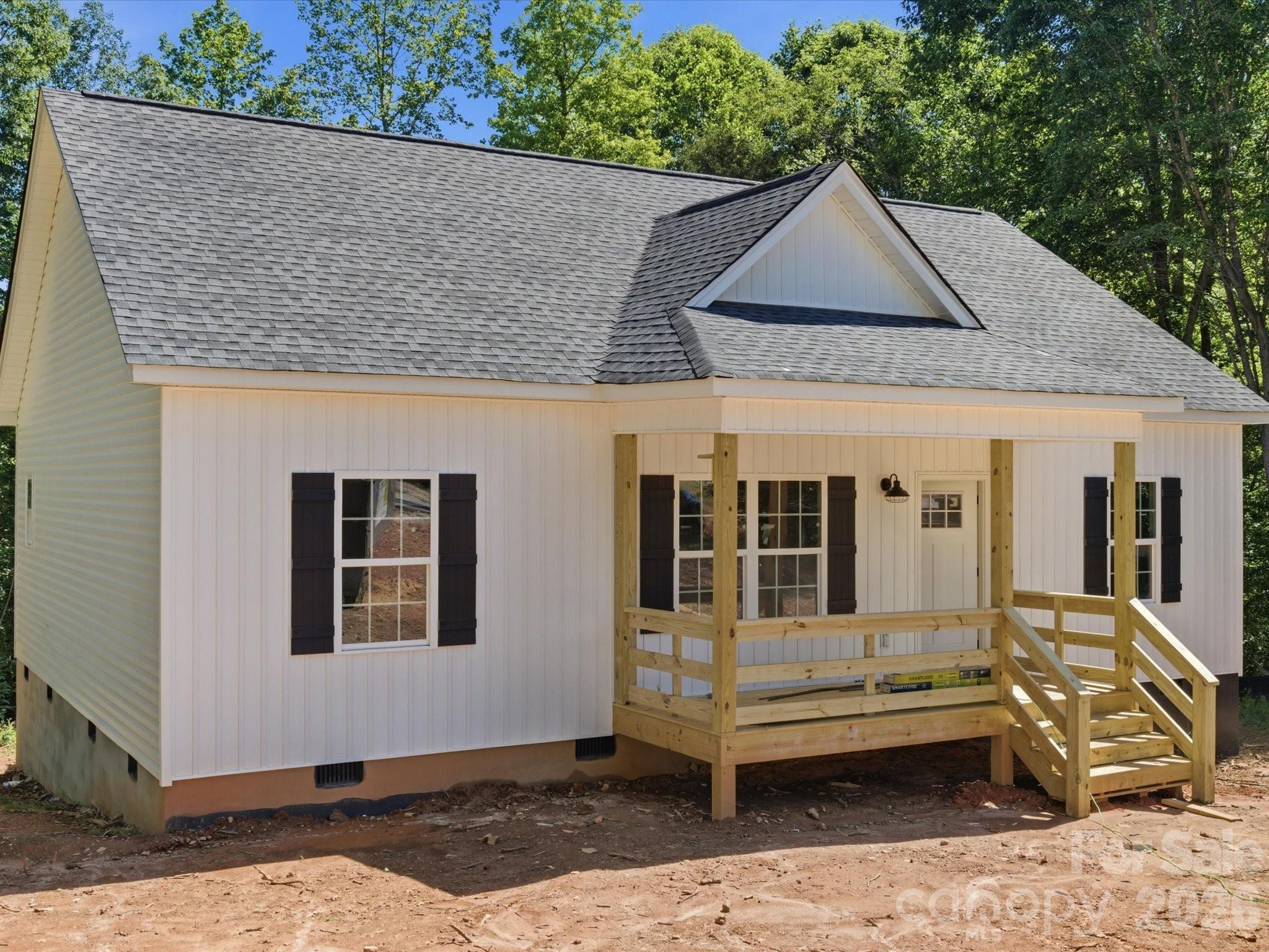 1222 Woodpecker Drive Property Photo 4