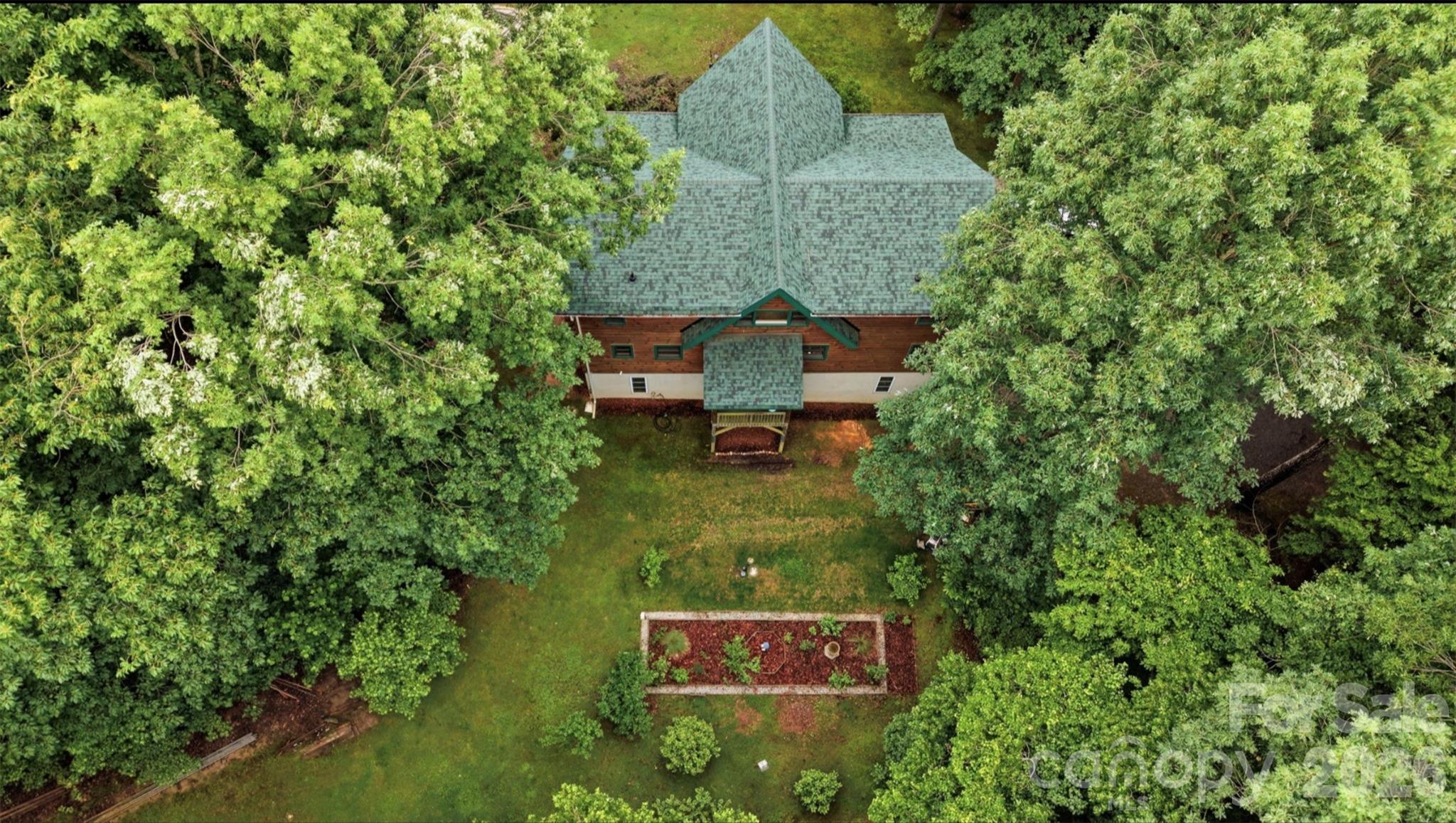 532 Mountain Oak Lane Property Photo 6