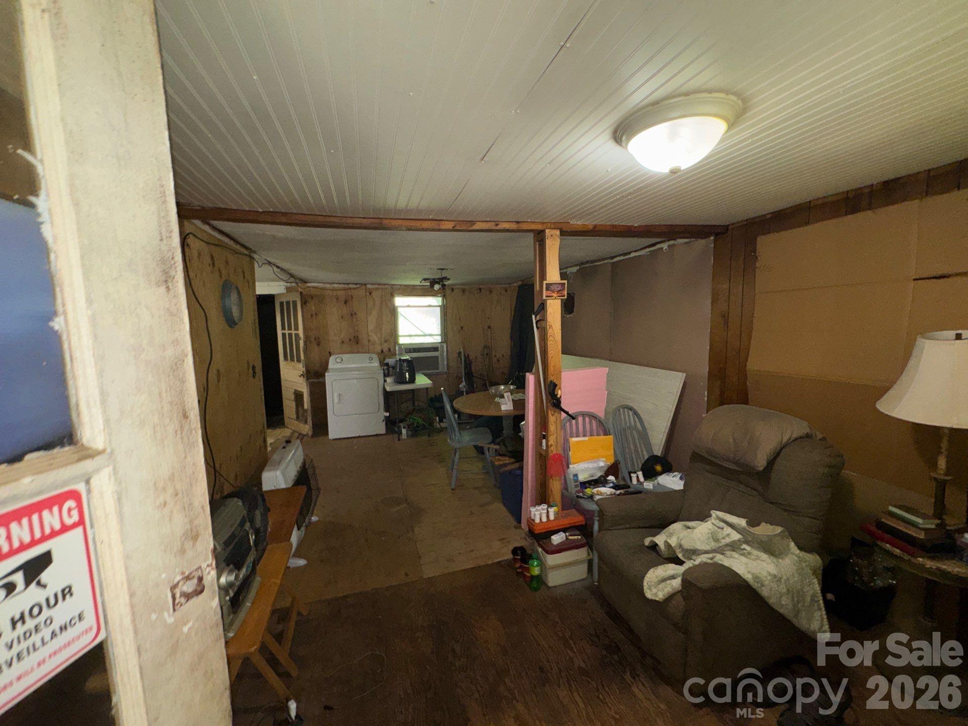 1011 Wellman Street Property Photo 13