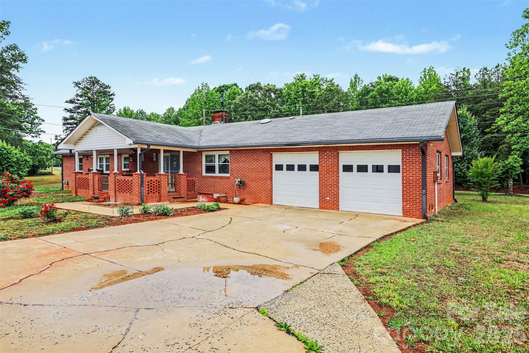 105 Fox Fire Run Property Photo 2