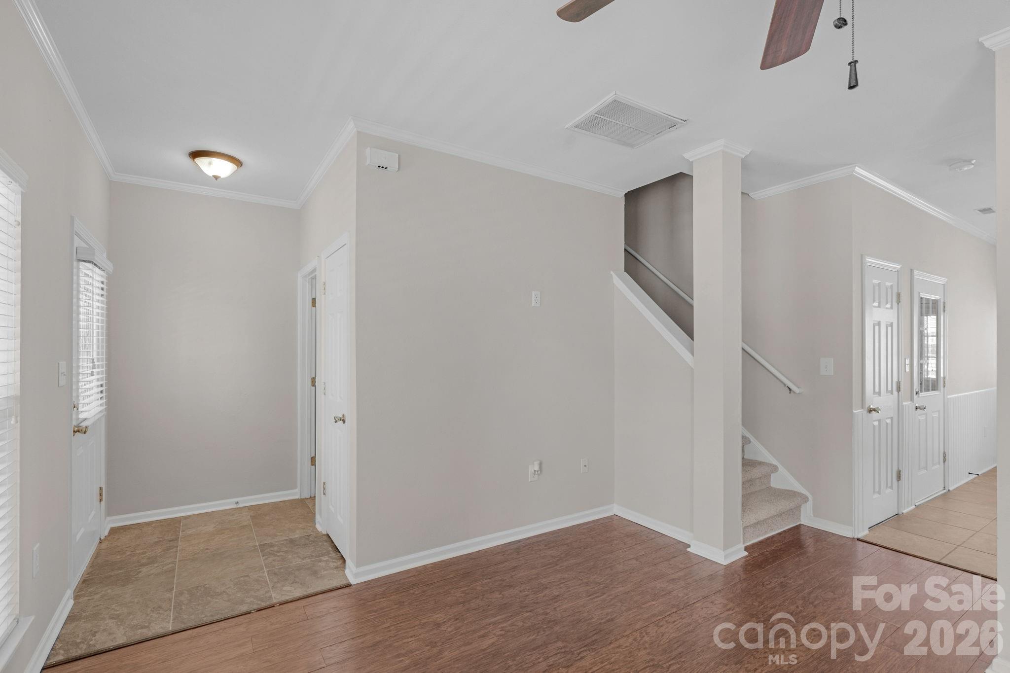 1021 Laparc Lane Property Photo 6