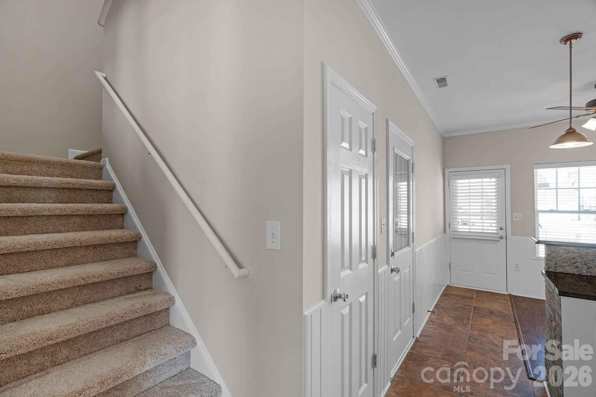 1021 Laparc Lane Property Photo 9