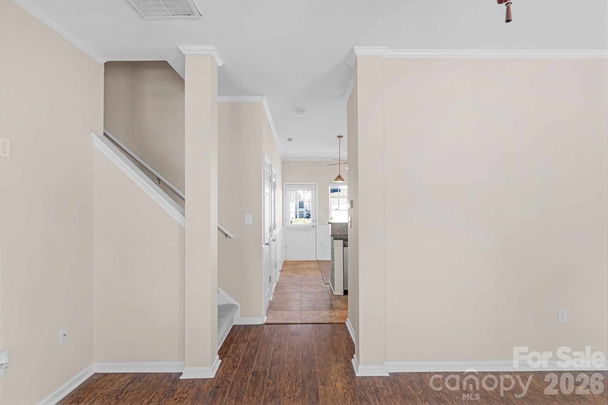 1021 Laparc Lane Property Photo 11