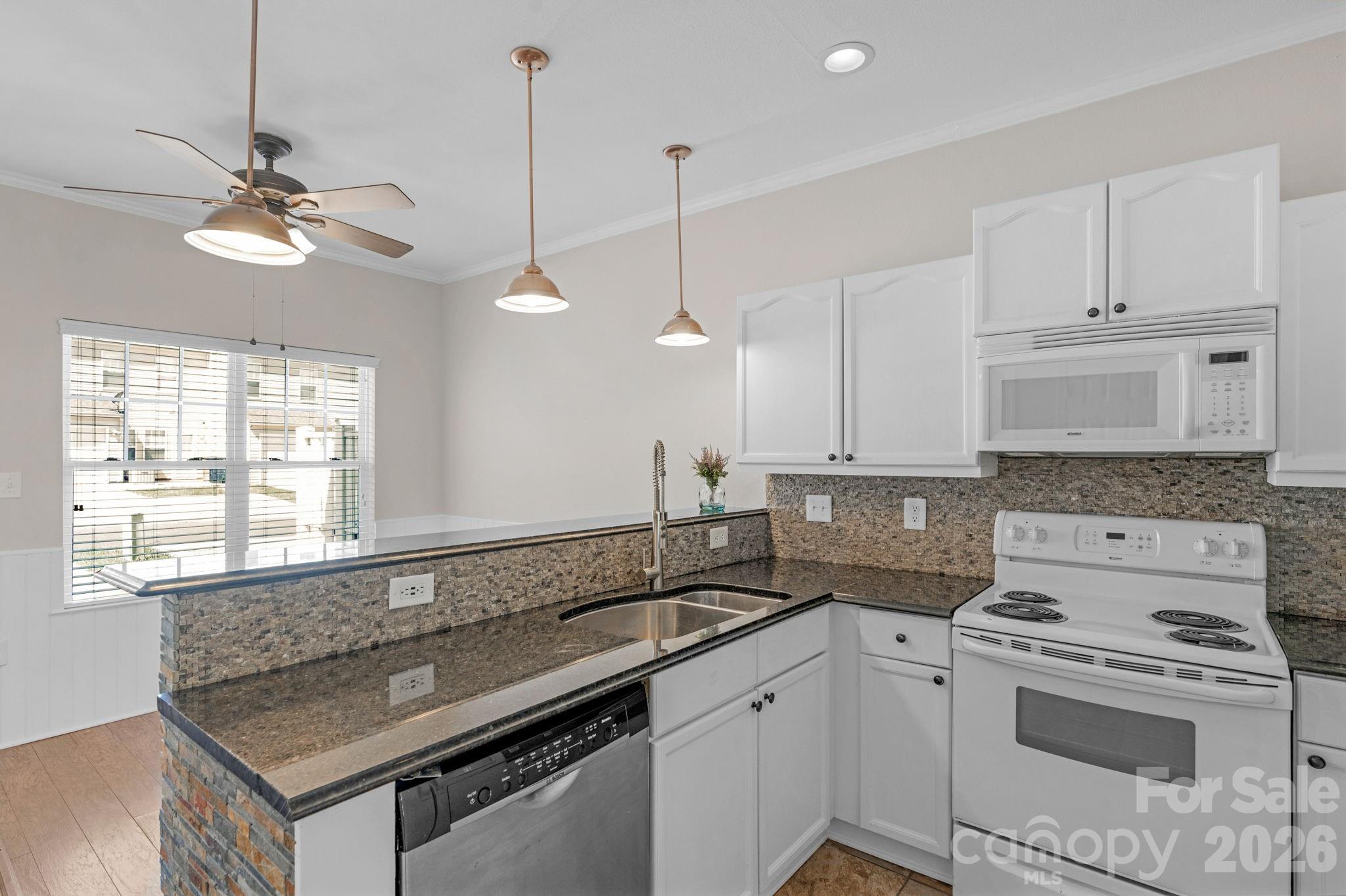 1021 Laparc Lane Property Photo 13