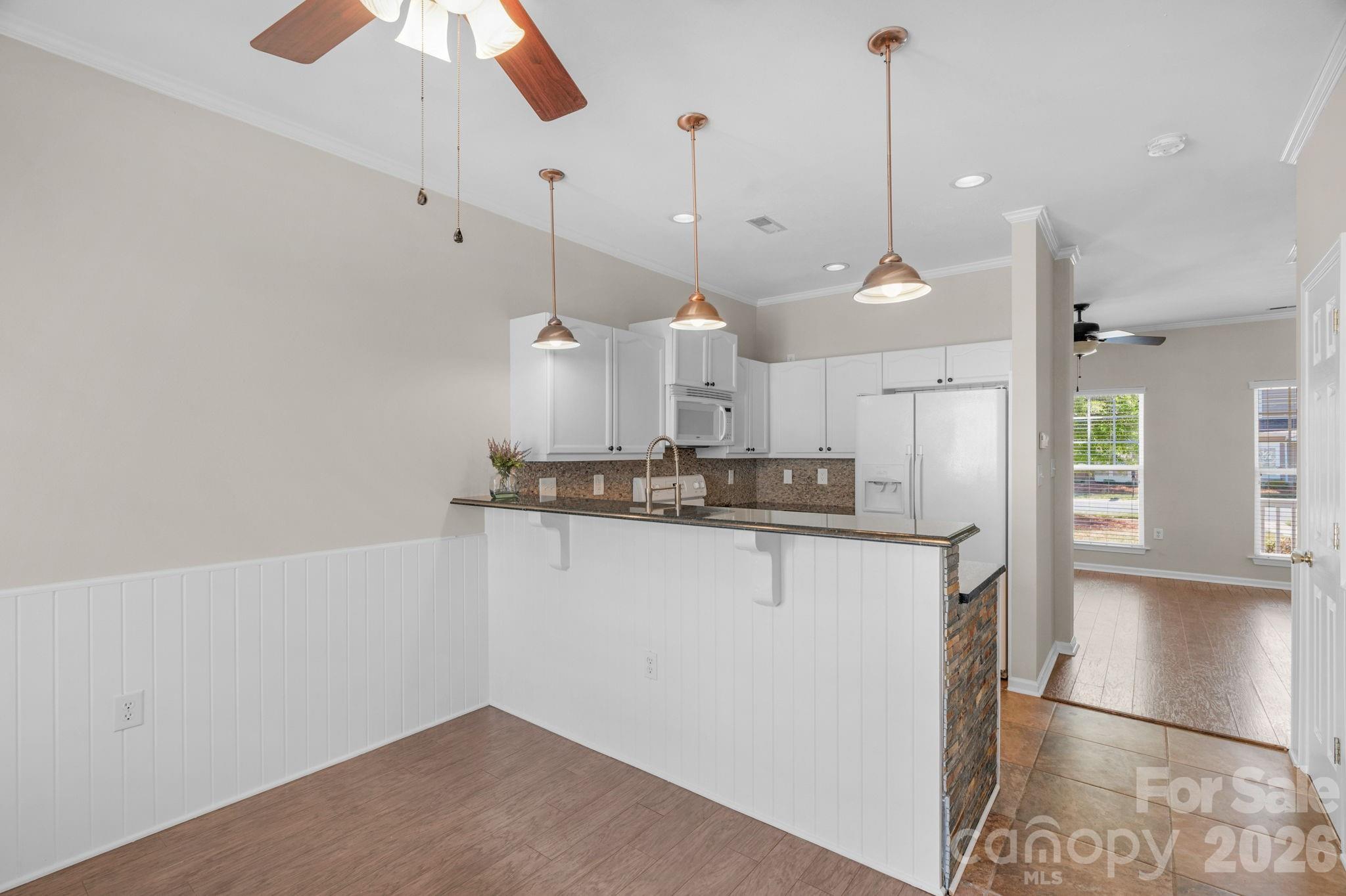 1021 Laparc Lane Property Photo 19