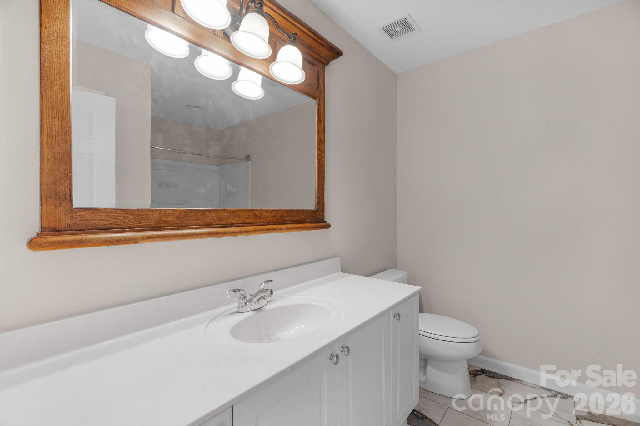 1021 Laparc Lane Property Photo 32