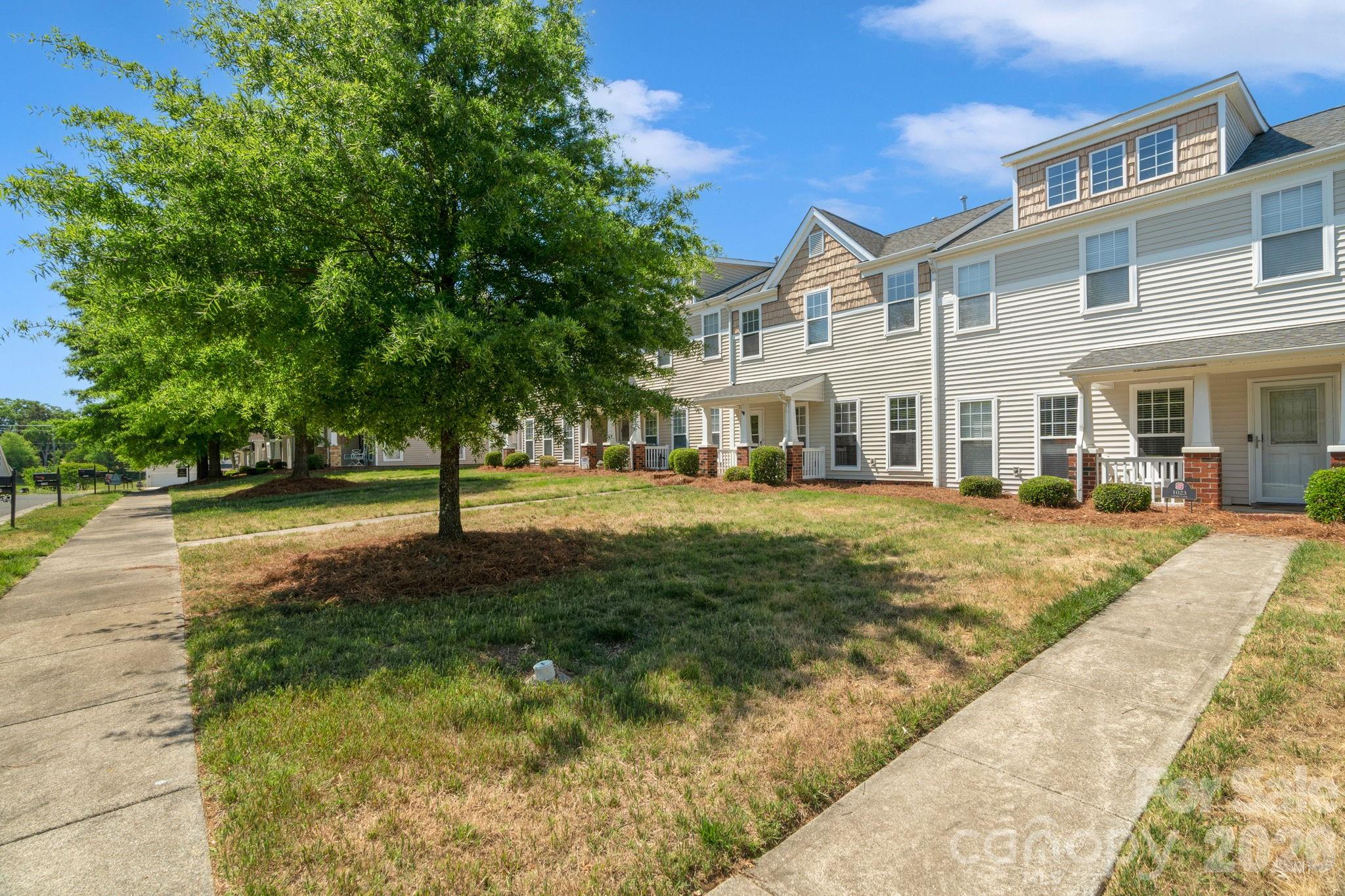 1021 Laparc Lane Property Photo 40