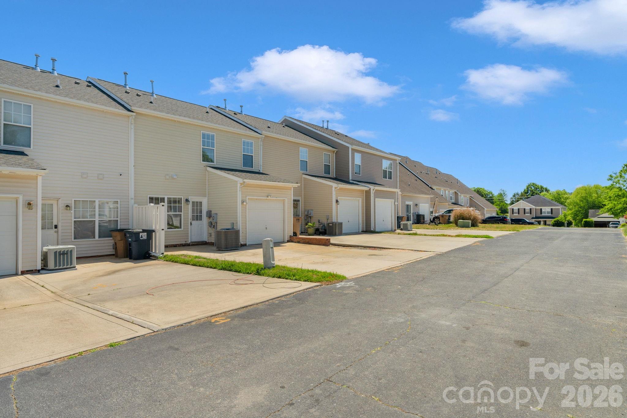 1021 Laparc Lane Property Photo 43