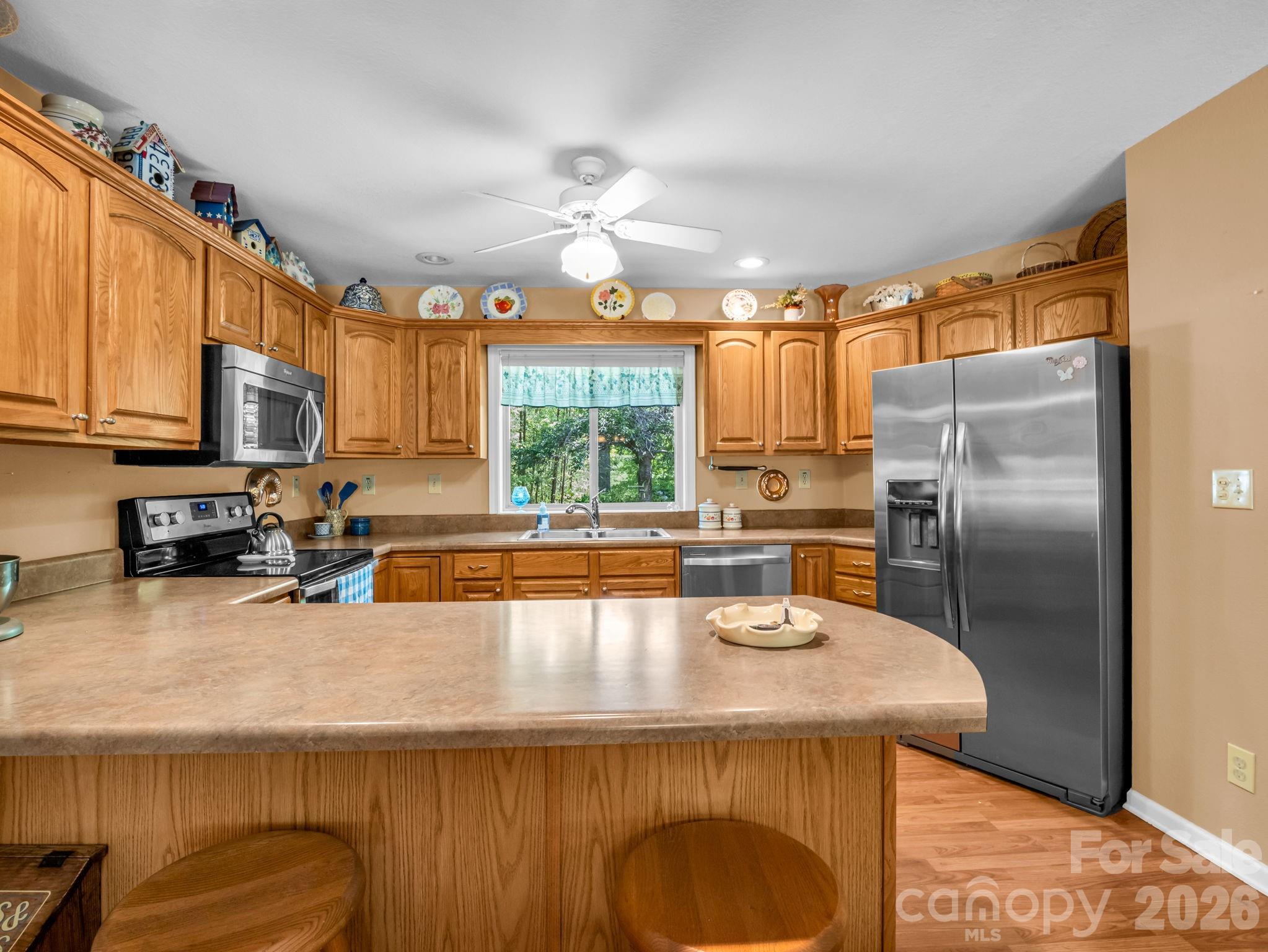 120 Lakewood Drive Property Photo 10