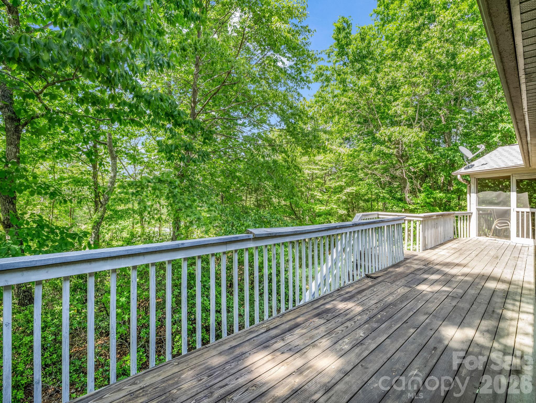 120 Lakewood Drive Property Photo 14