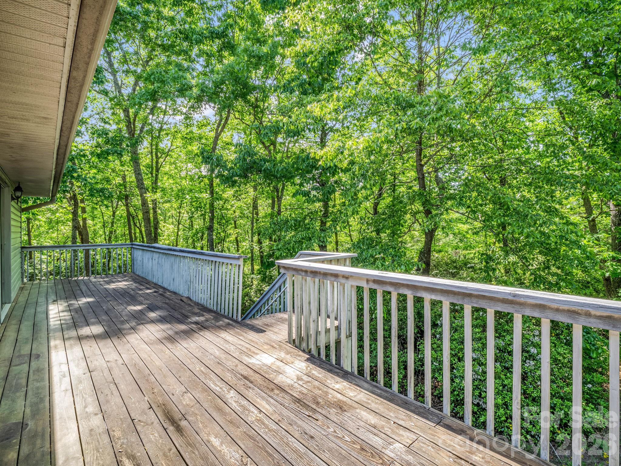 120 Lakewood Drive Property Photo 33