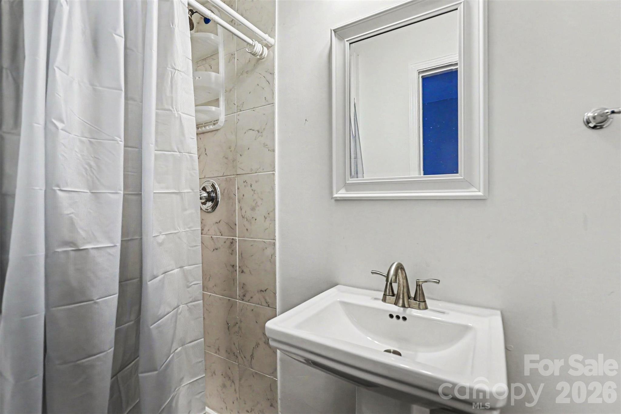 306 Cayman Way Property Photo 13
