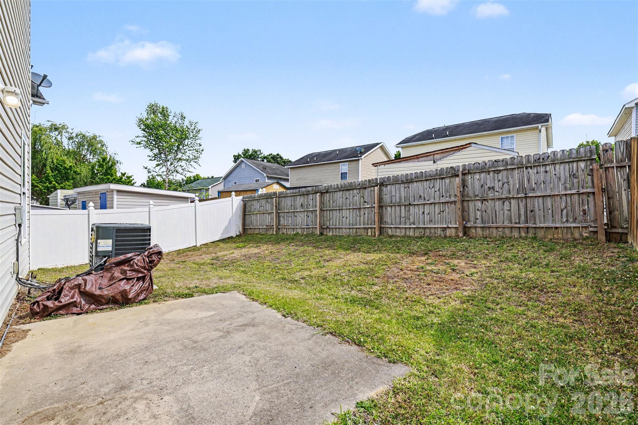 306 Cayman Way Property Photo 23