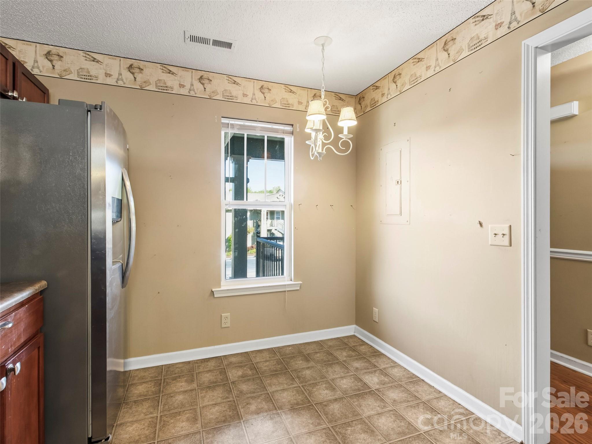 1704 Deermouse Way Property Photo 6
