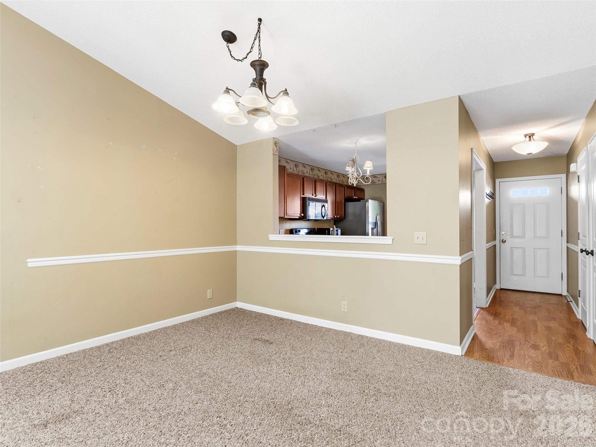 1704 Deermouse Way Property Photo 7