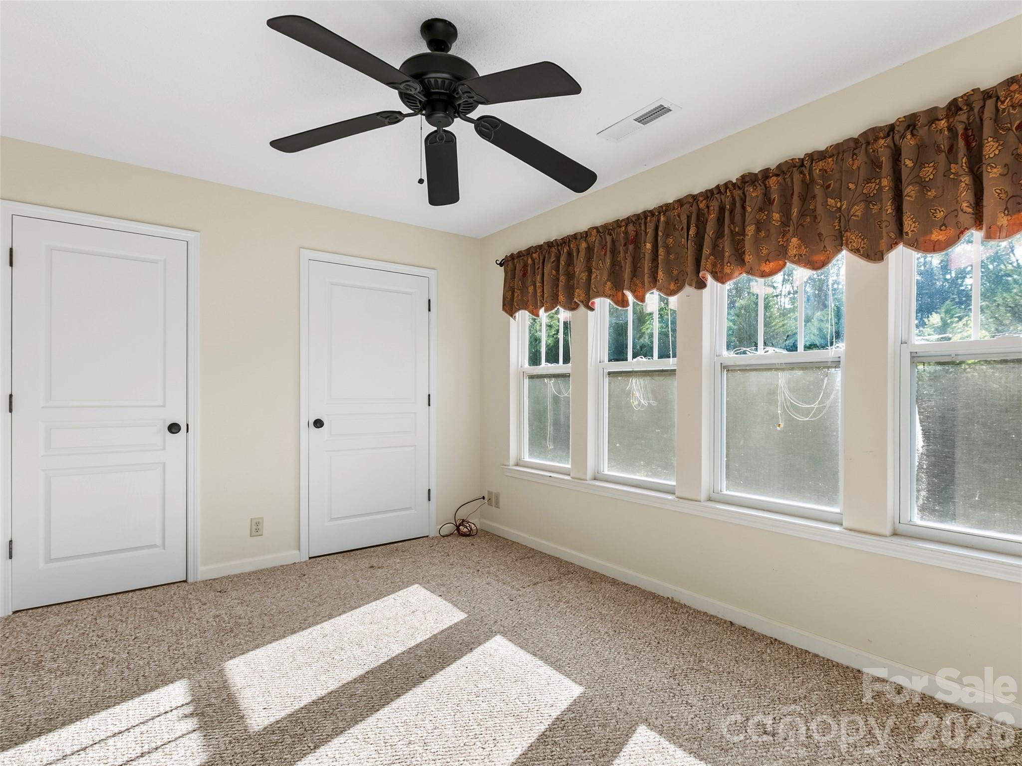 1704 Deermouse Way Property Photo 12
