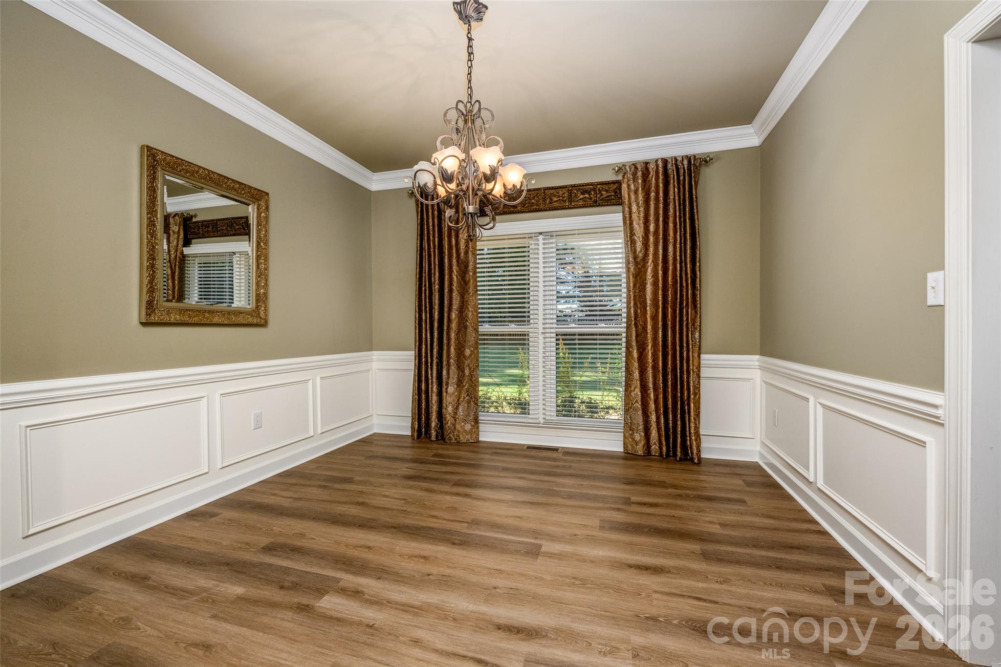 119 Topsail Place Property Photo 9