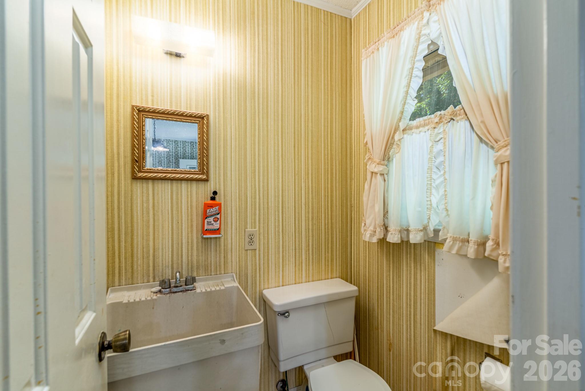1836 Westbrook Road Property Photo 16