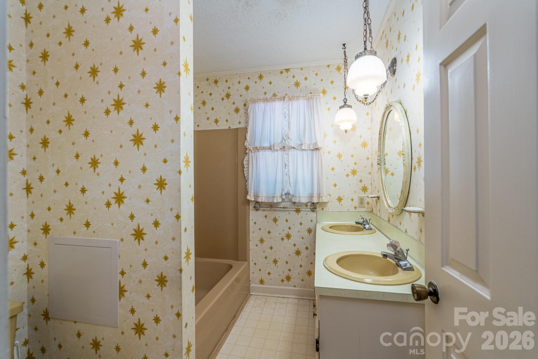 1836 Westbrook Road Property Photo 19