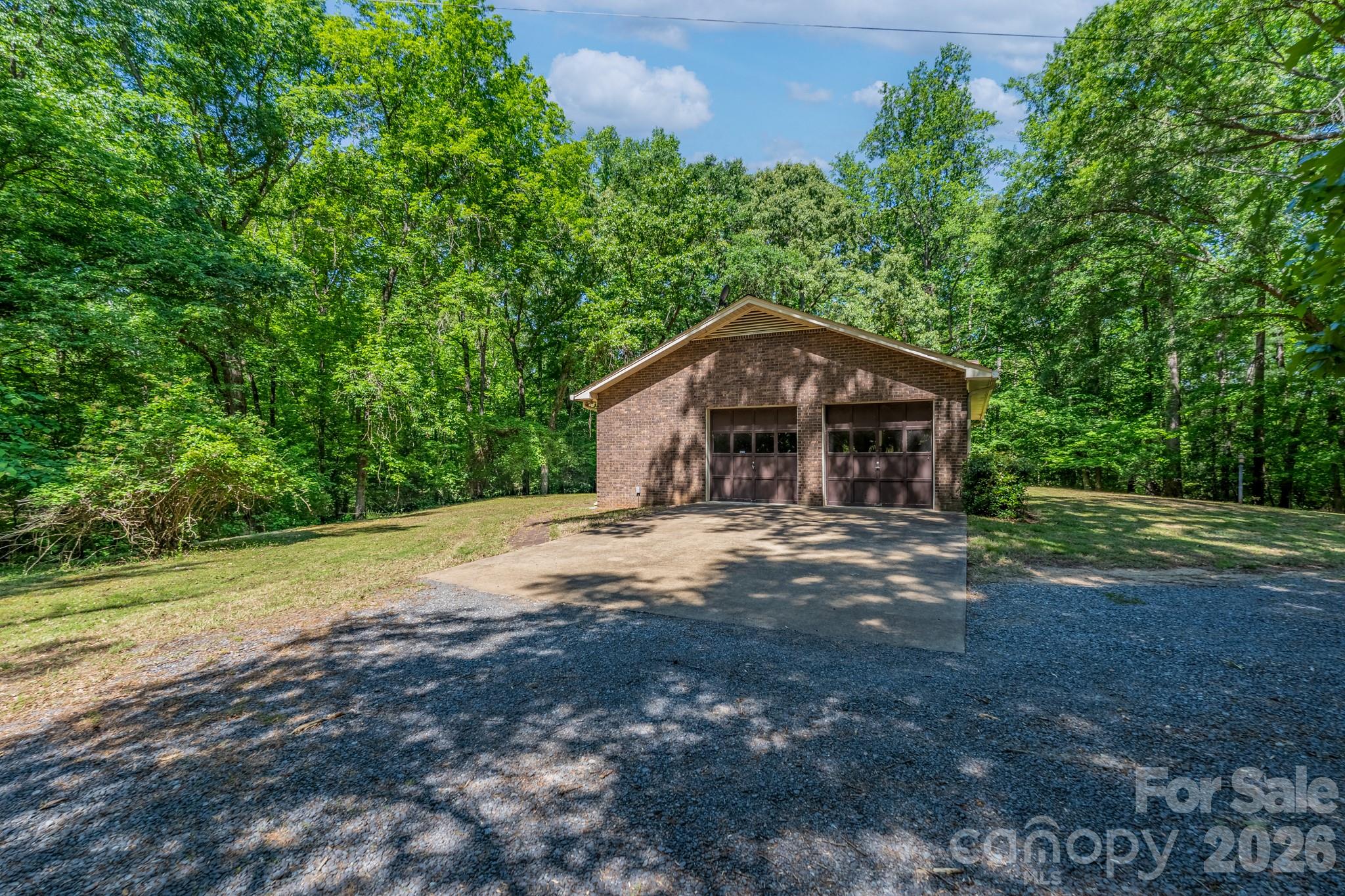 1836 Westbrook Road Property Photo 33
