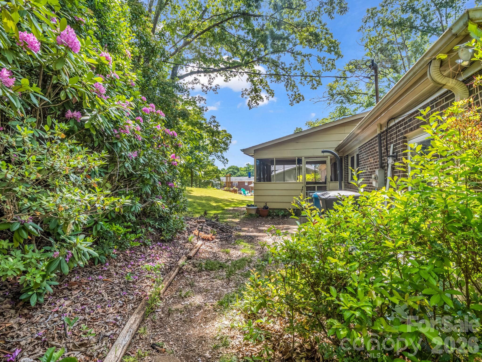 244 Windover Drive Property Photo 32
