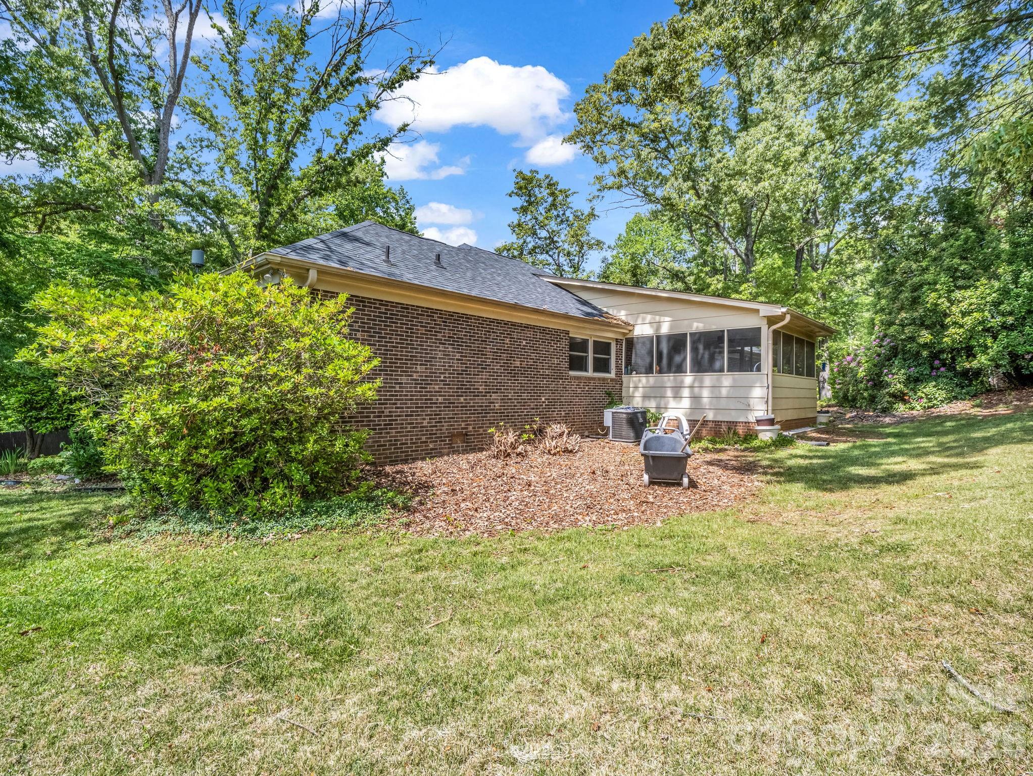 244 Windover Drive Property Photo 34