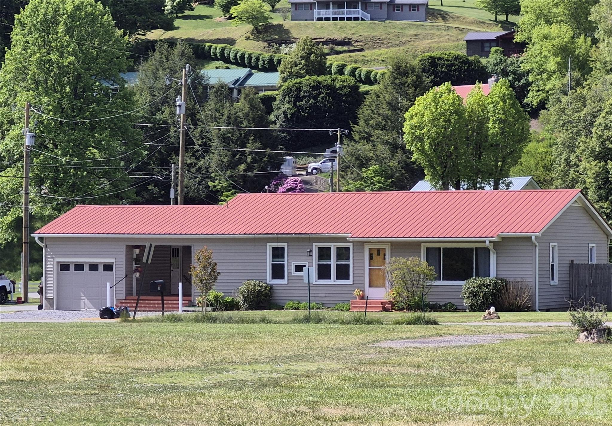 5 Gibson Drive Property Photo 3
