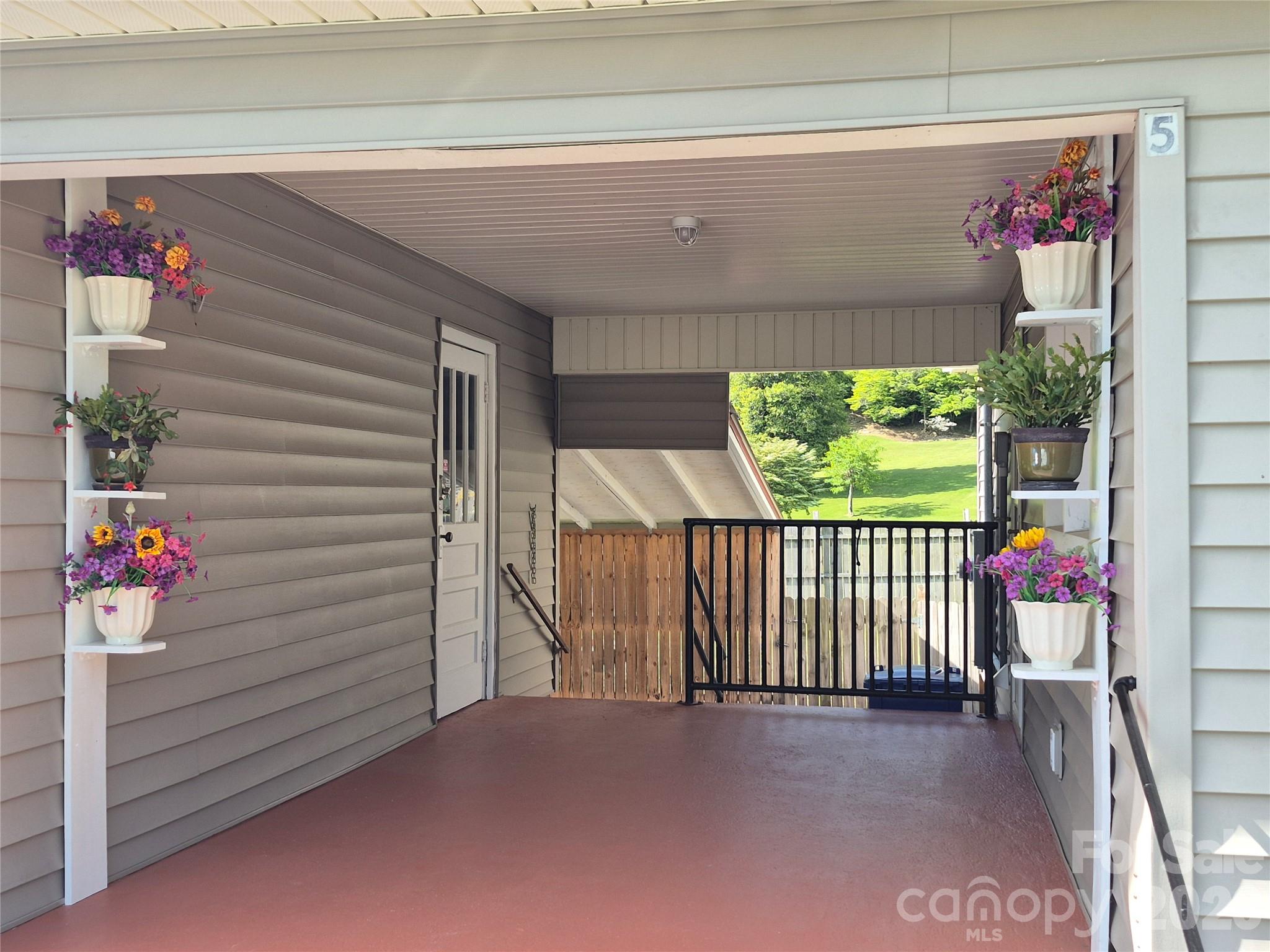 5 Gibson Drive Property Photo 8