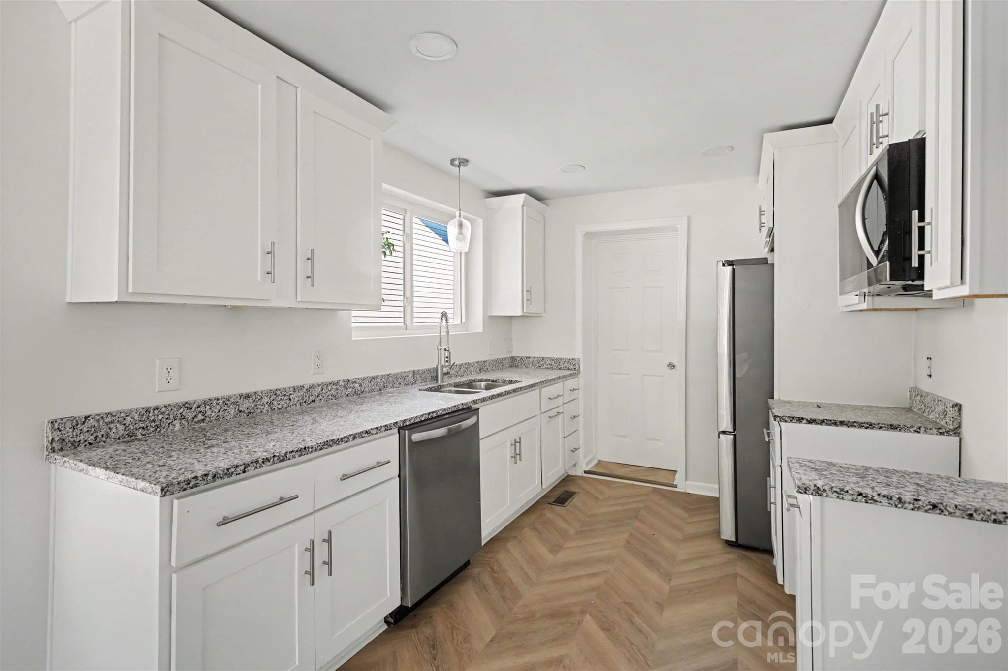 1210 Butler Street Property Photo 4