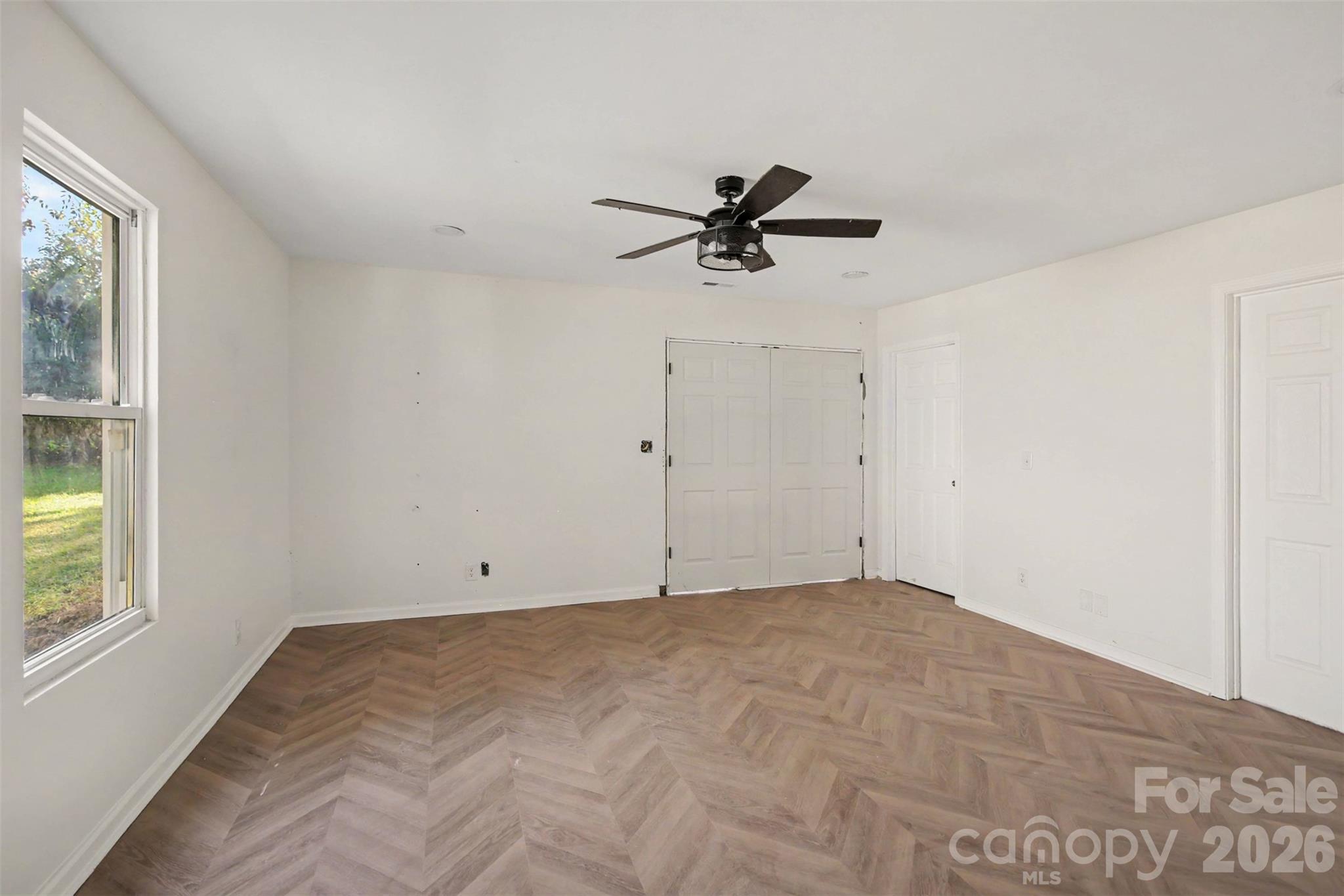 1210 Butler Street Property Photo 9