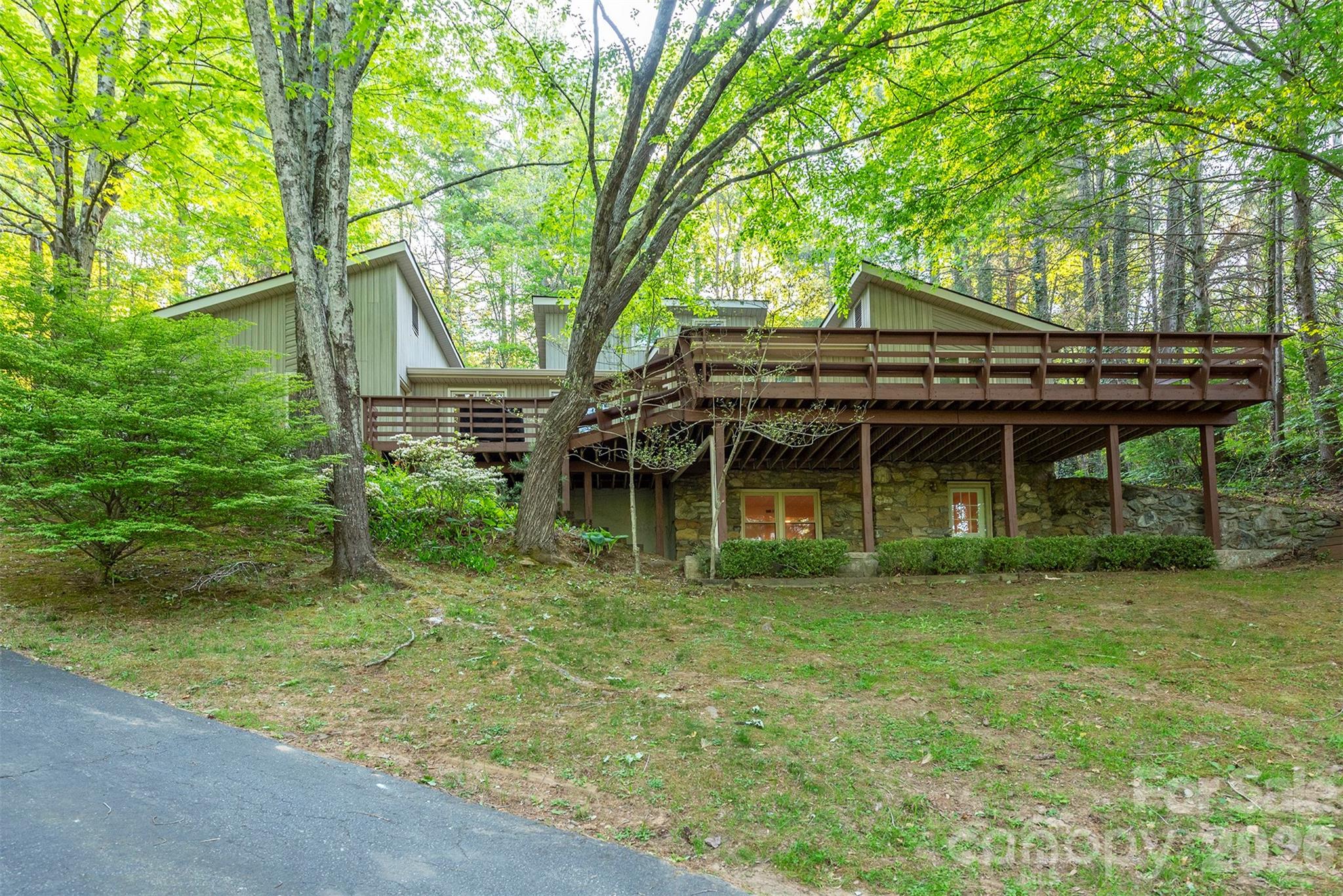 58 Ballantree Drive Property Photo 3