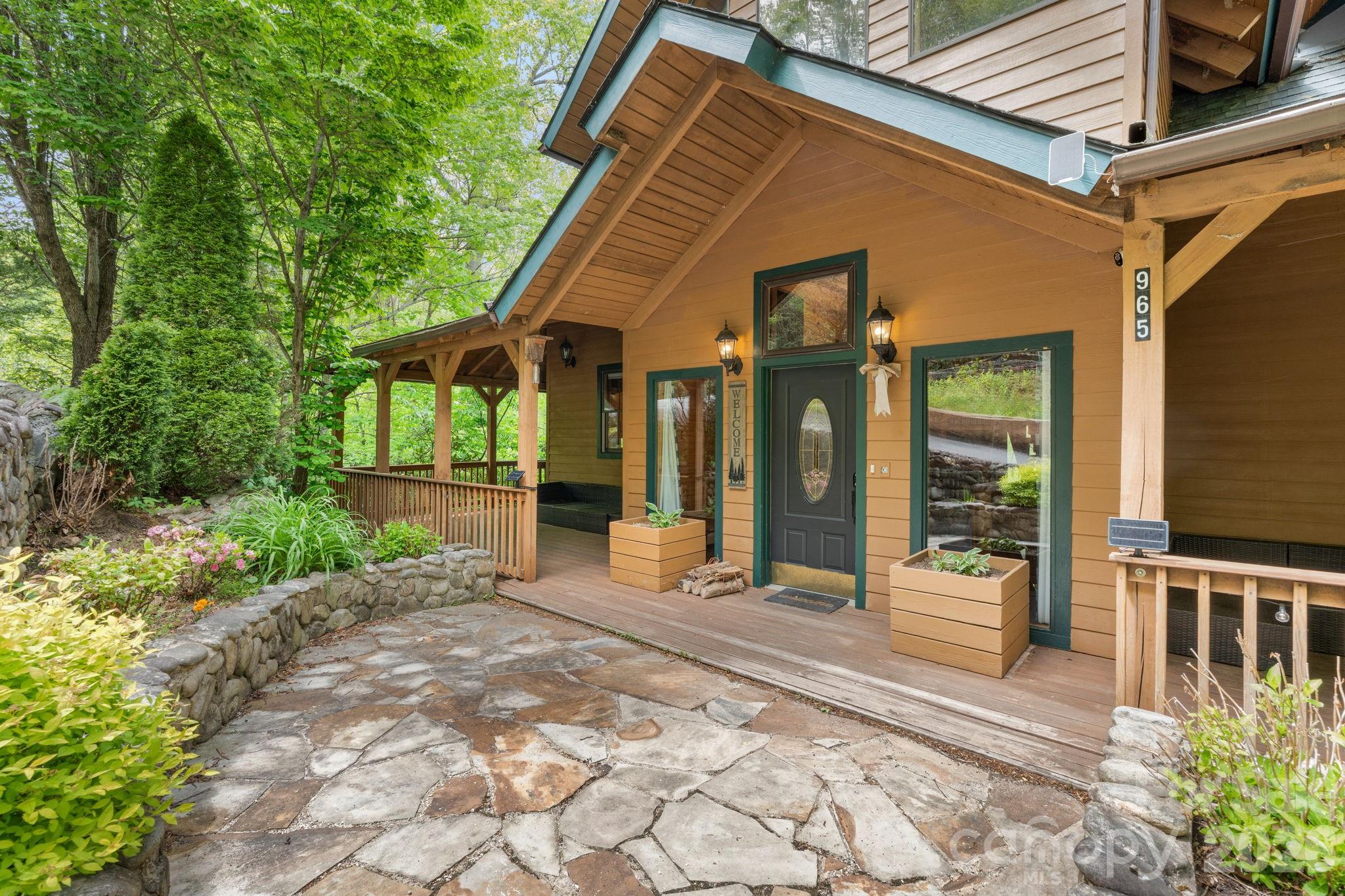 965 Winterstar Loop Property Photo 2