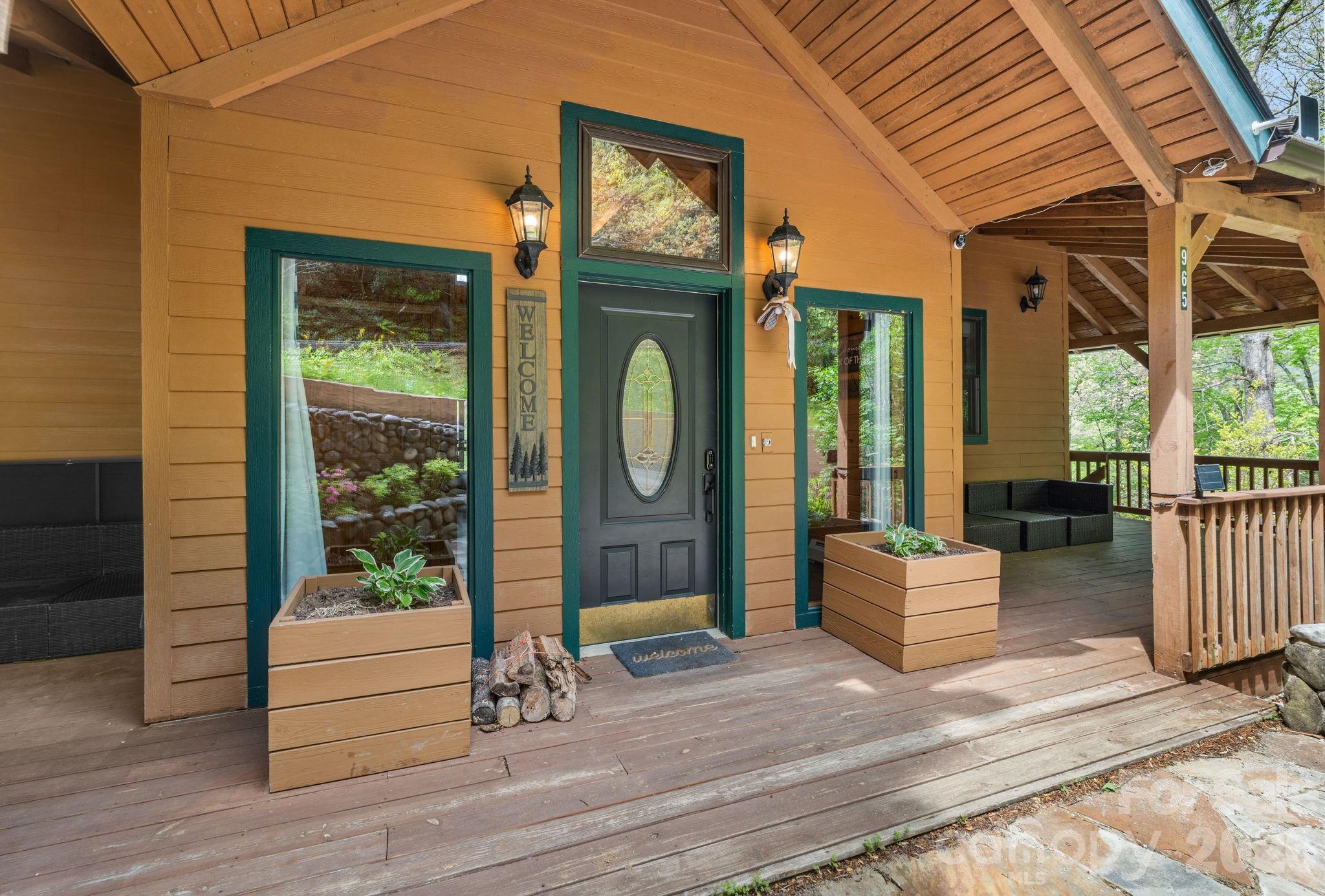 965 Winterstar Loop Property Photo 3